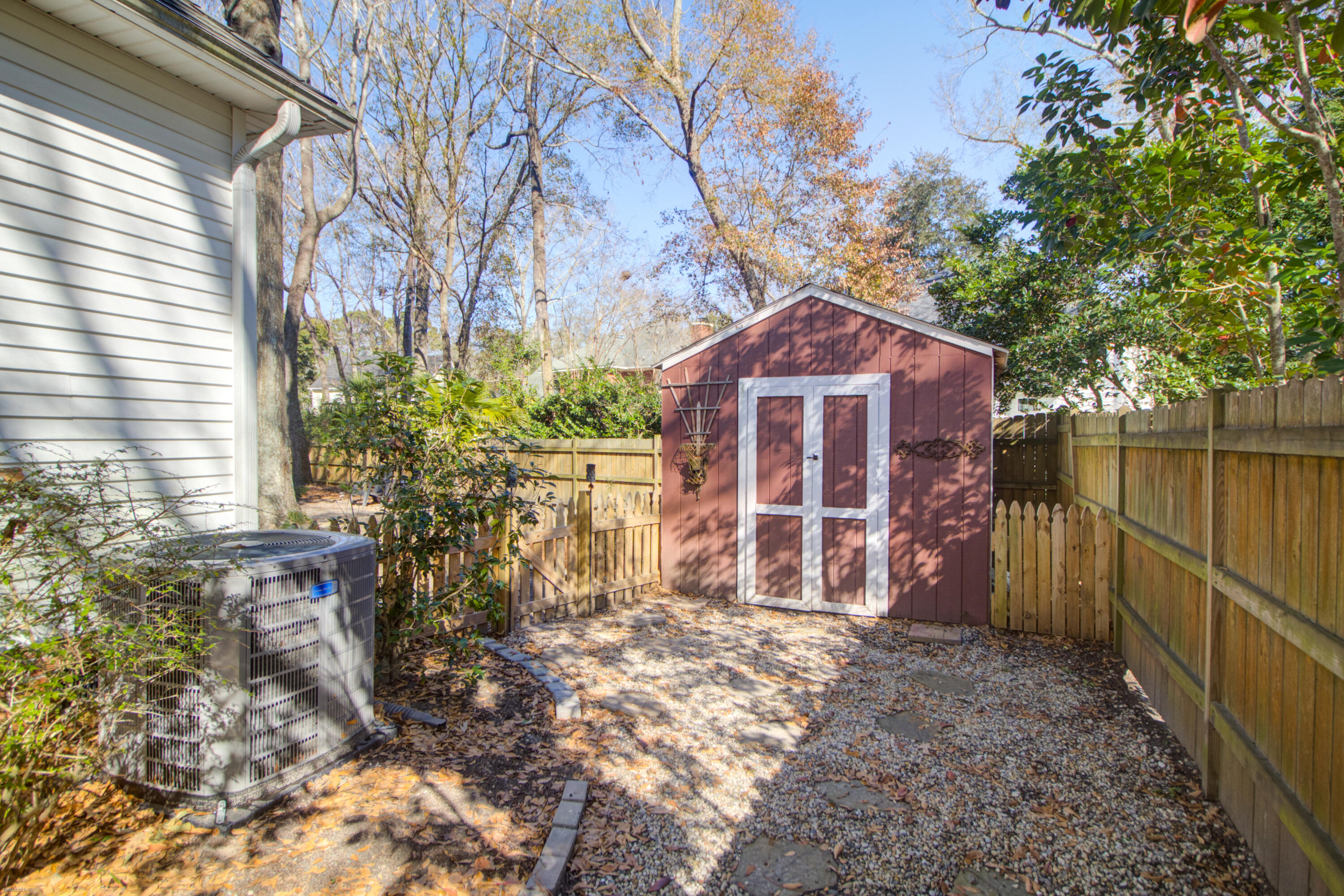 2044 Hallahan Court