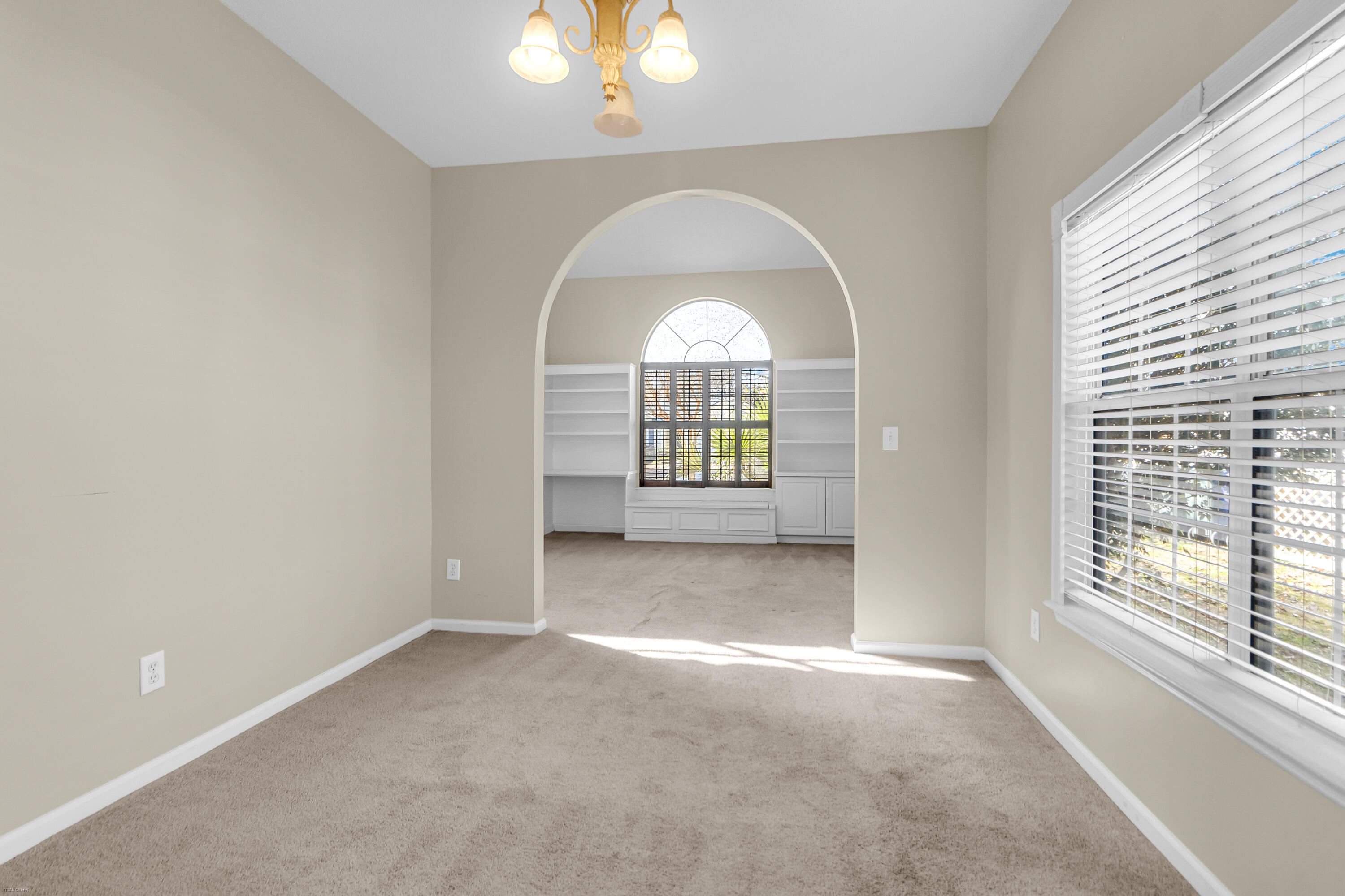 4084 Laurelwood Drive
