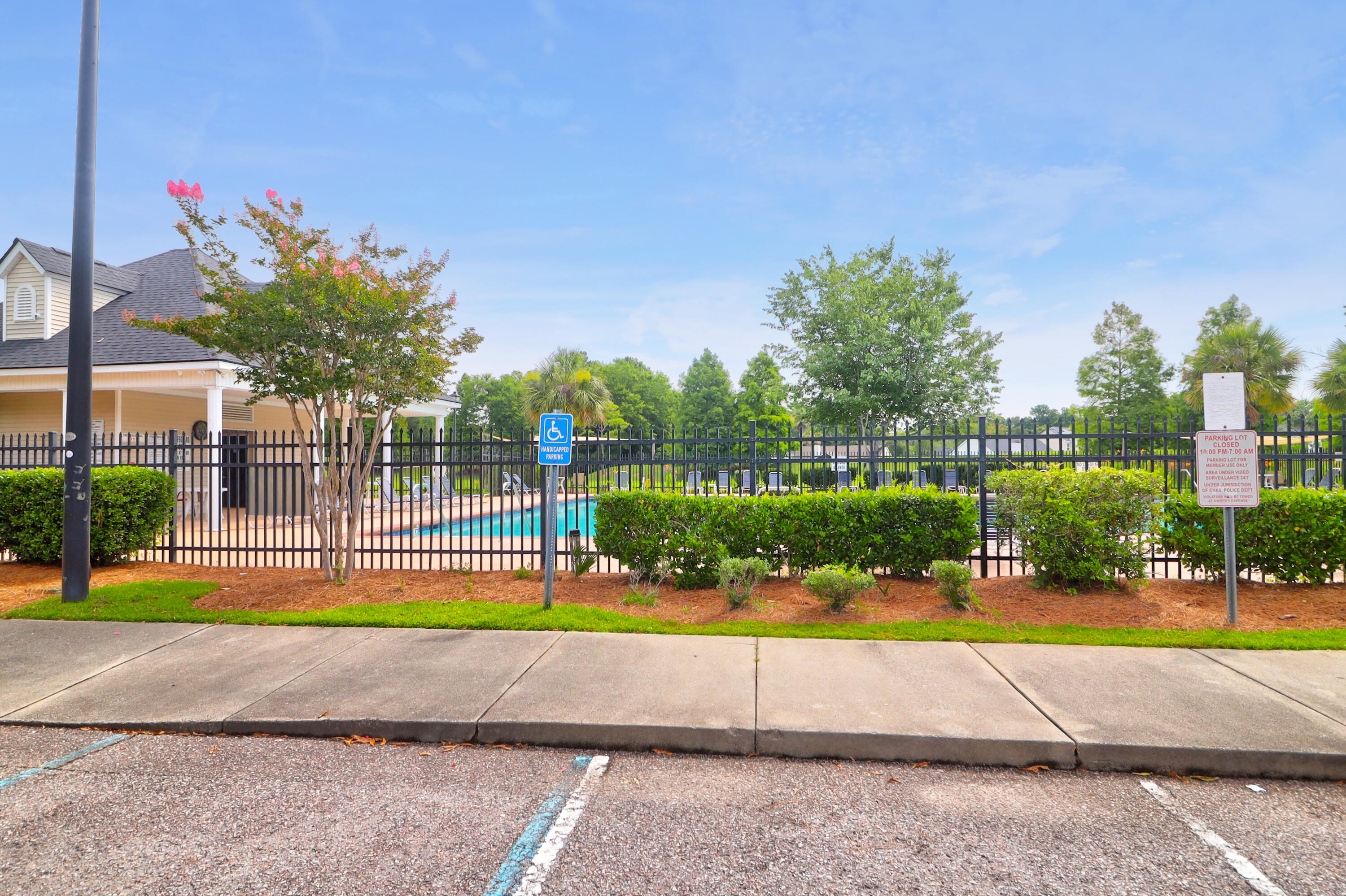 4084 Laurelwood Drive