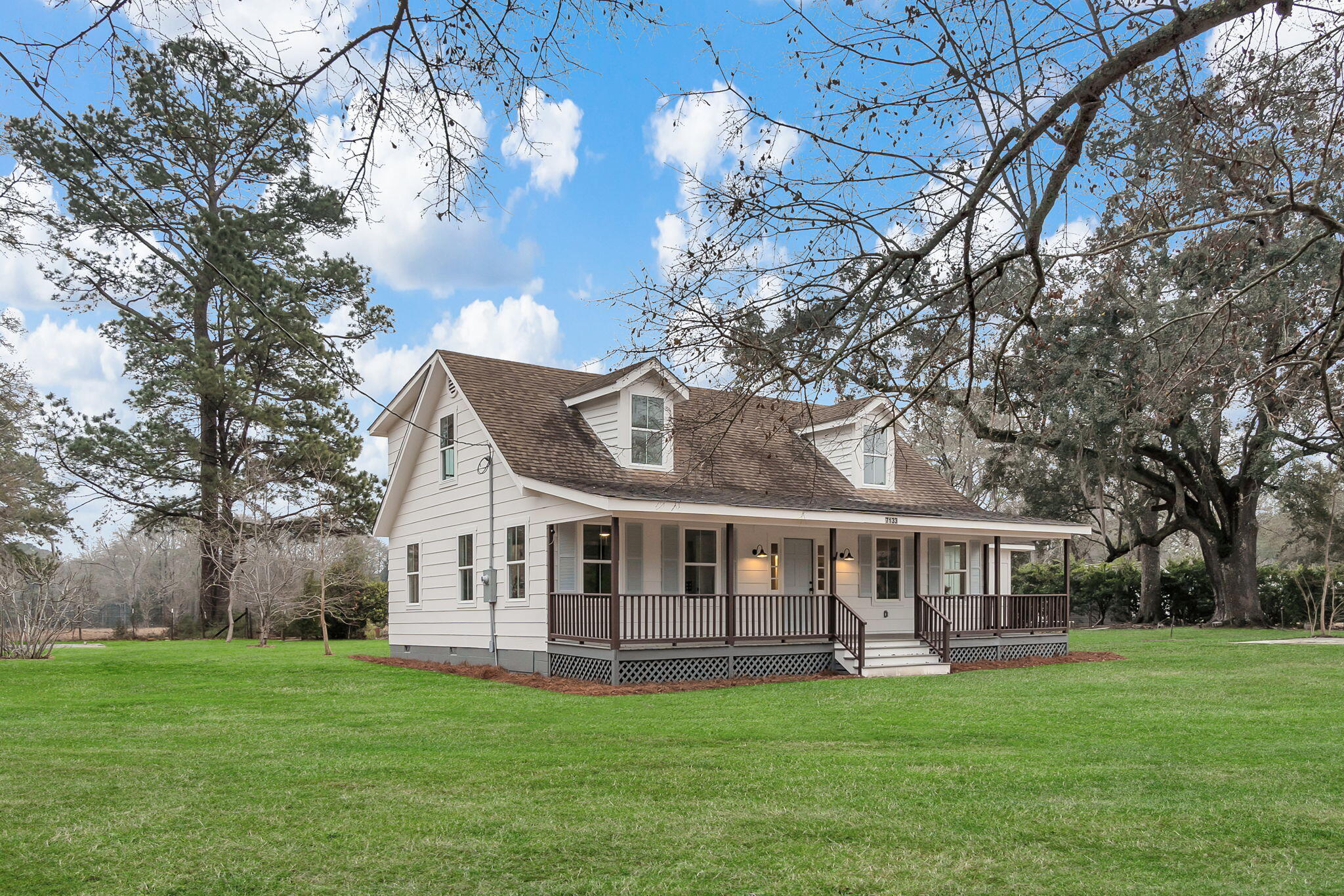 7133 Hendersonville Highway