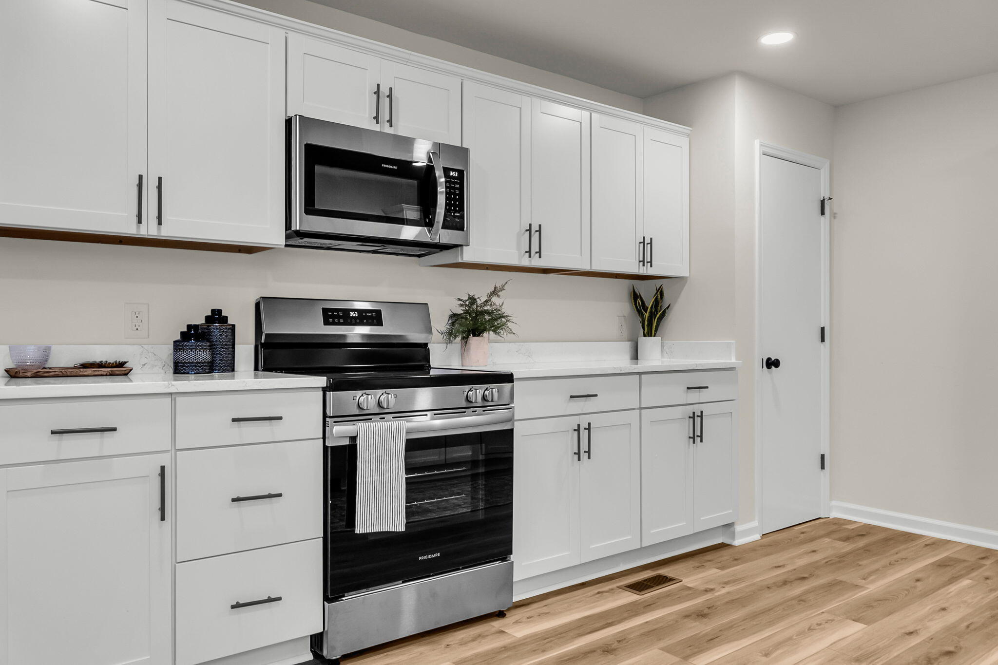 7133 Hendersonville Highway