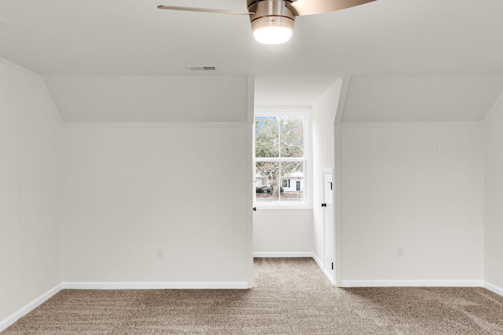 7133 Hendersonville Highway