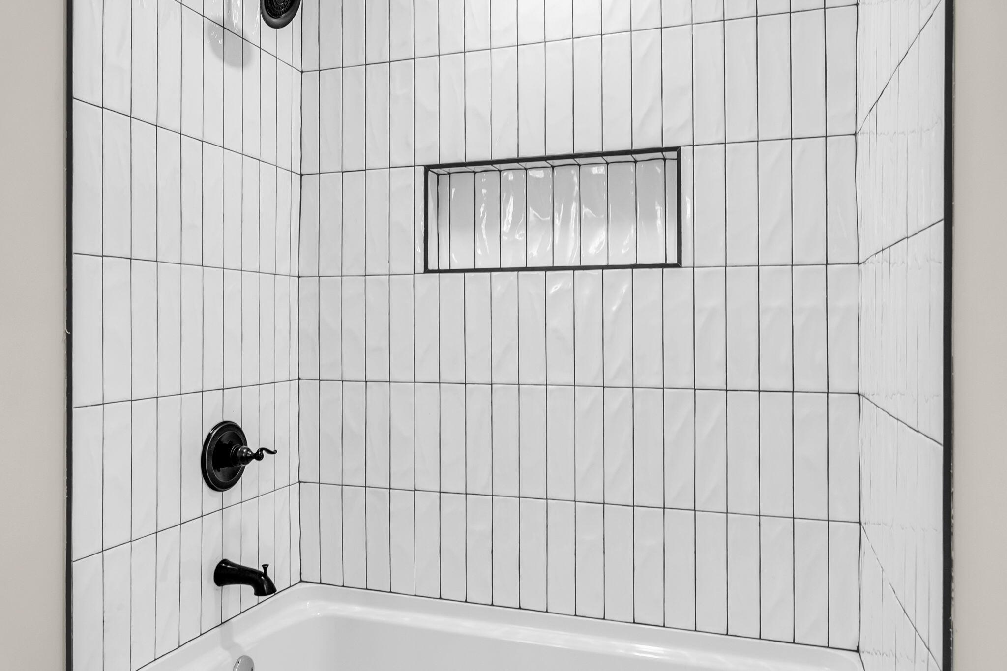 7133 Hendersonville Highway