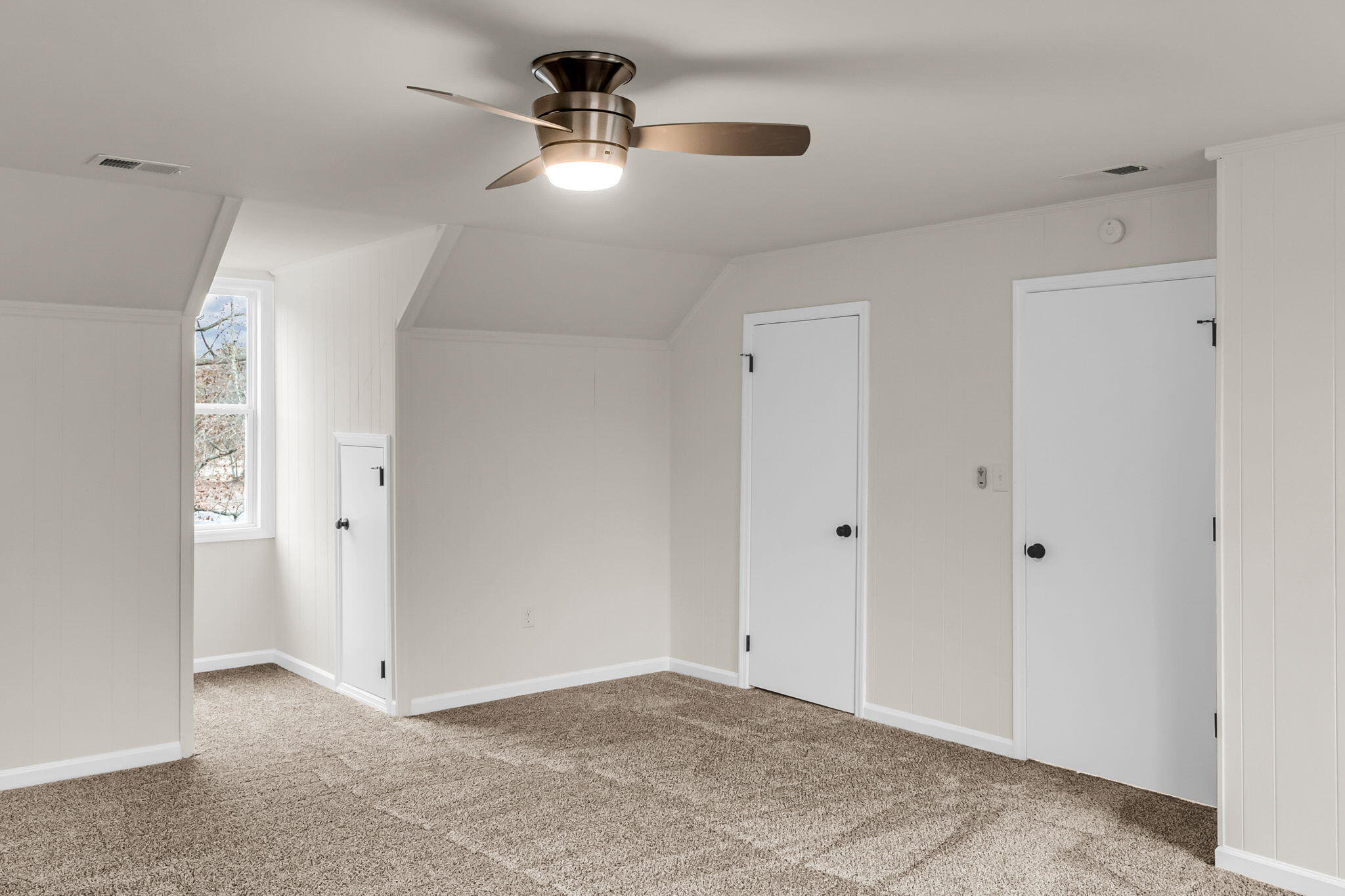 7133 Hendersonville Highway