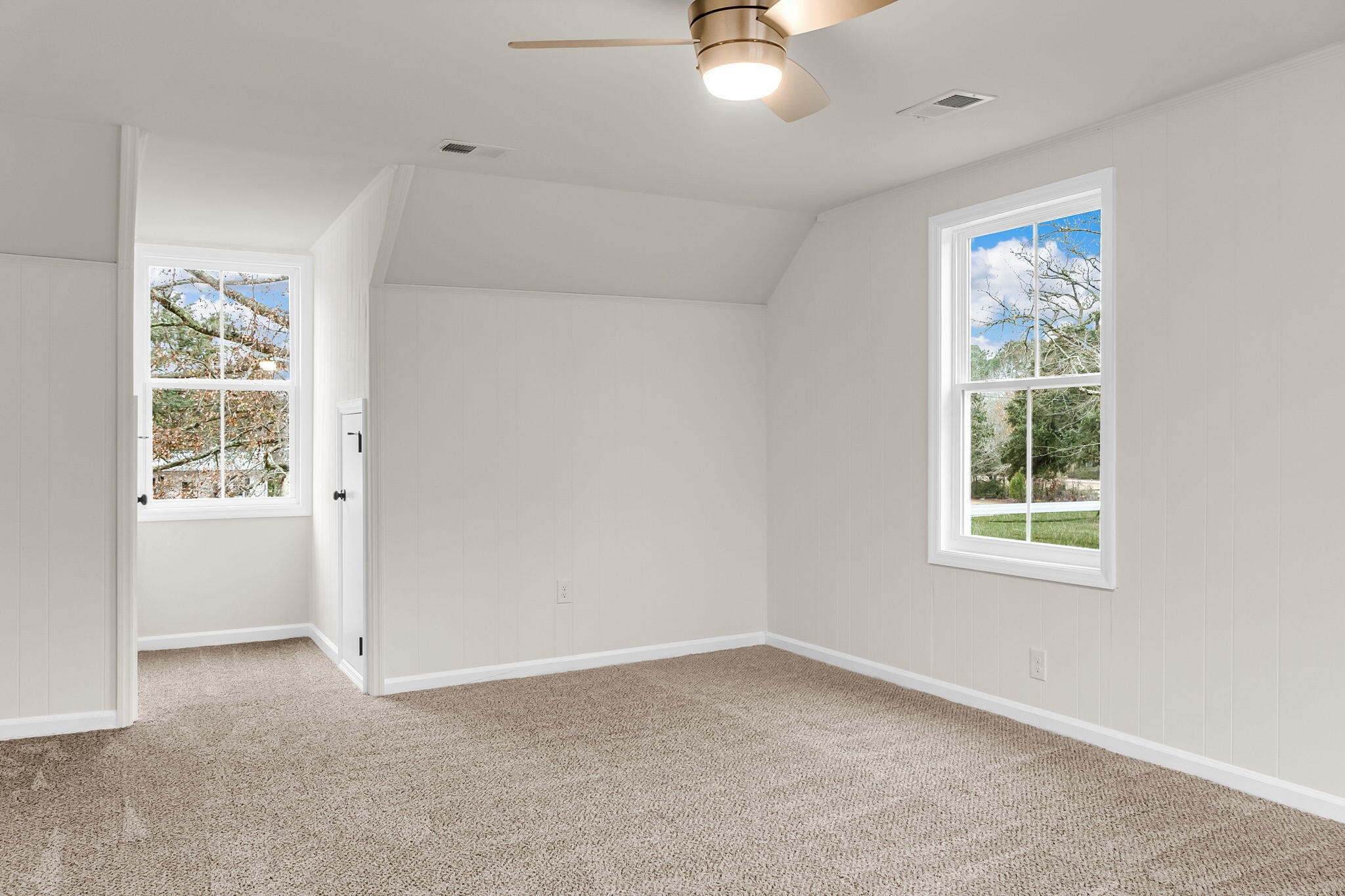 7133 Hendersonville Highway