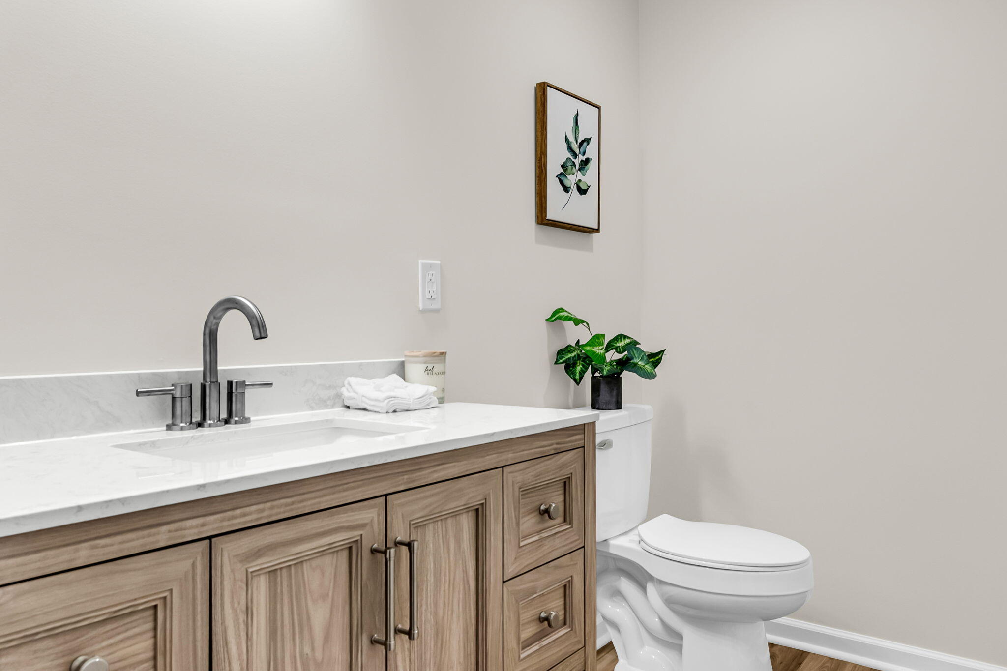 7133 Hendersonville Highway