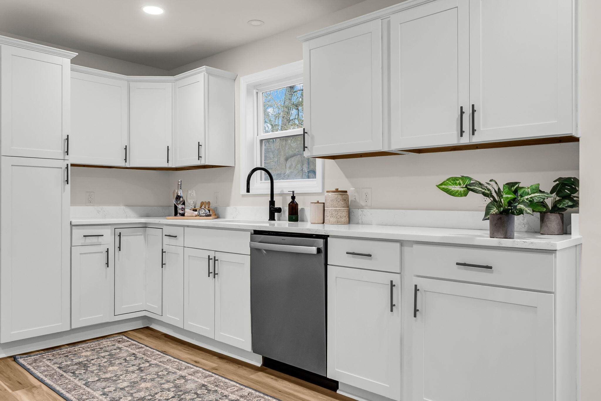 7133 Hendersonville Highway