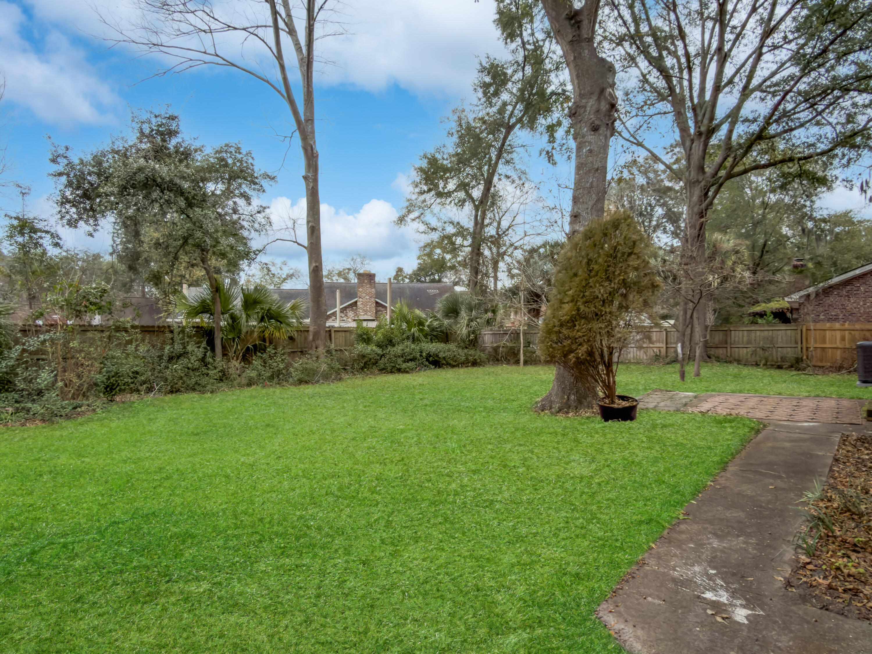 1020 Yeamans Hall Road