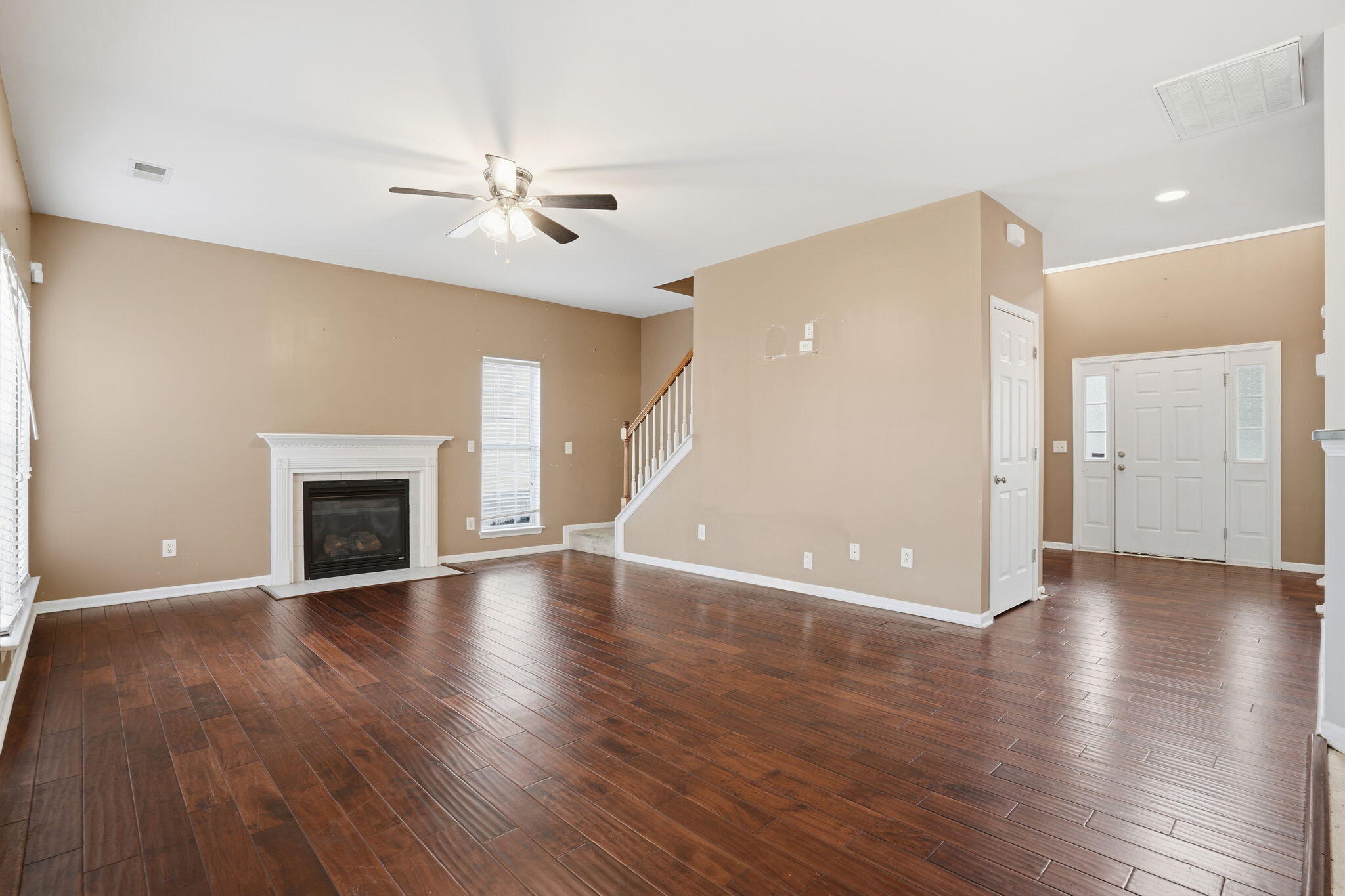 9672 Pebble Creek Boulevard