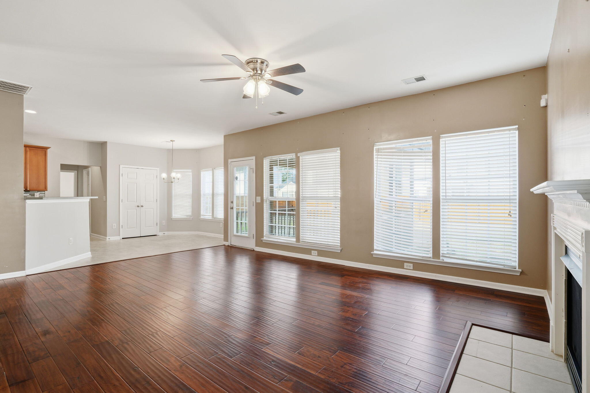 9672 Pebble Creek Boulevard