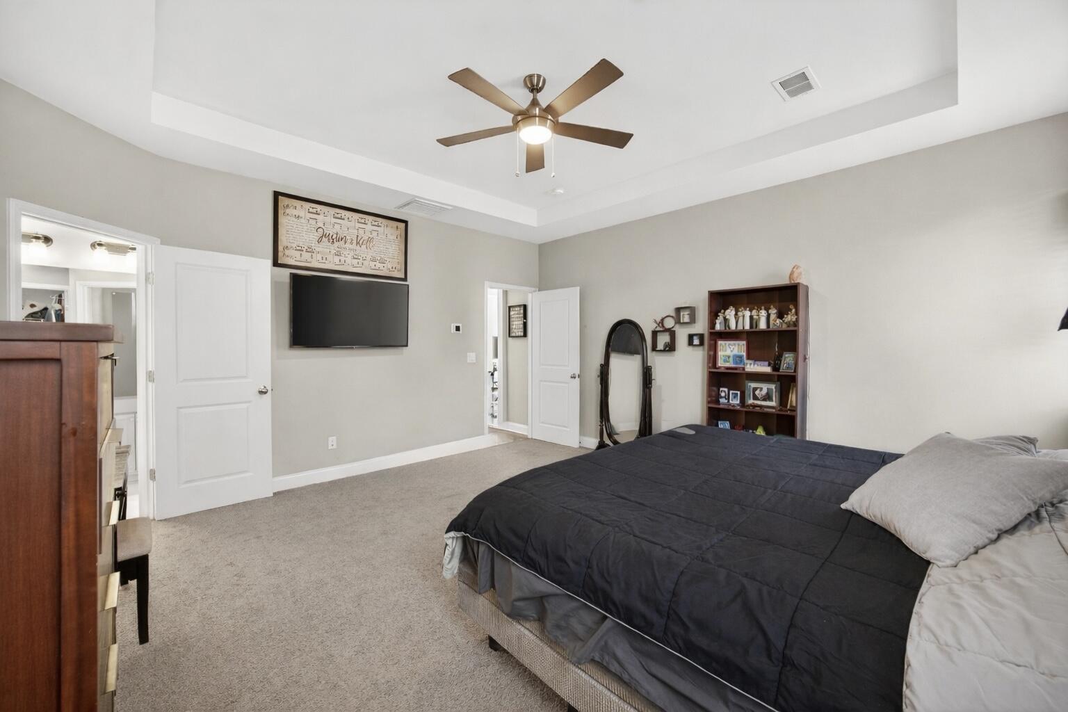 689 W Butternut Road