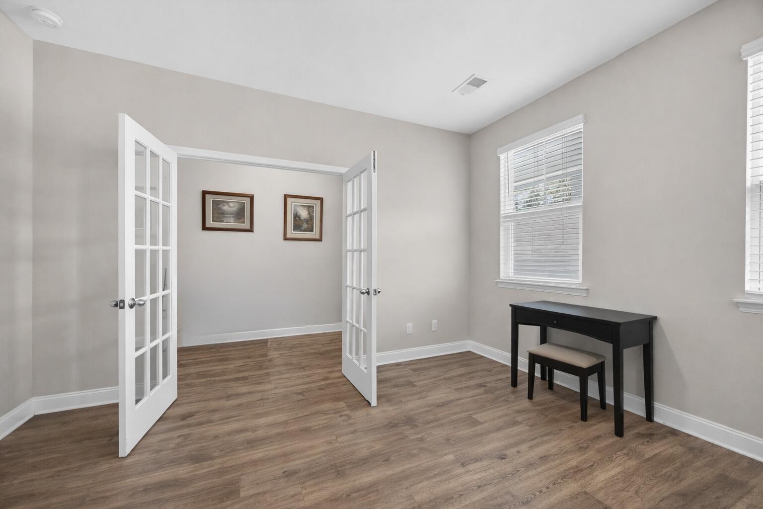 689 W Butternut Road