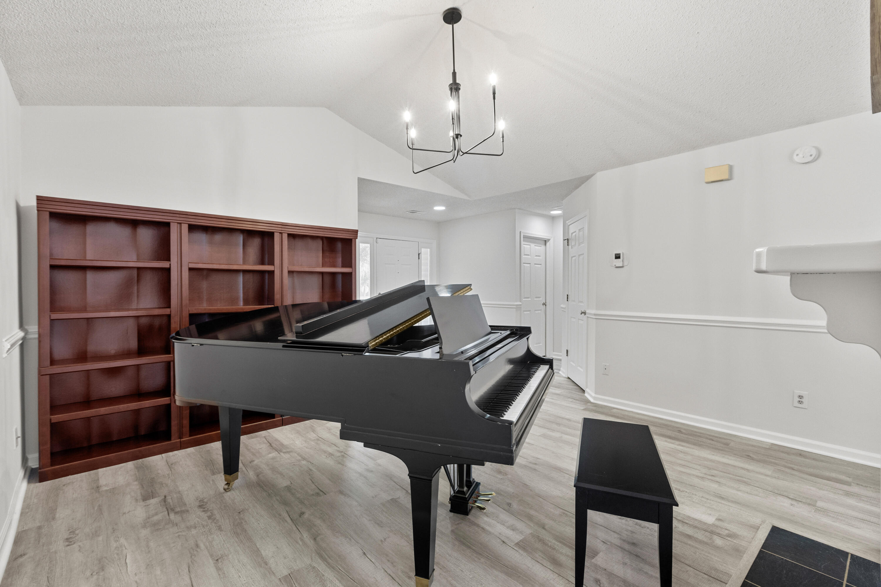 7920 Riverbirch Lane