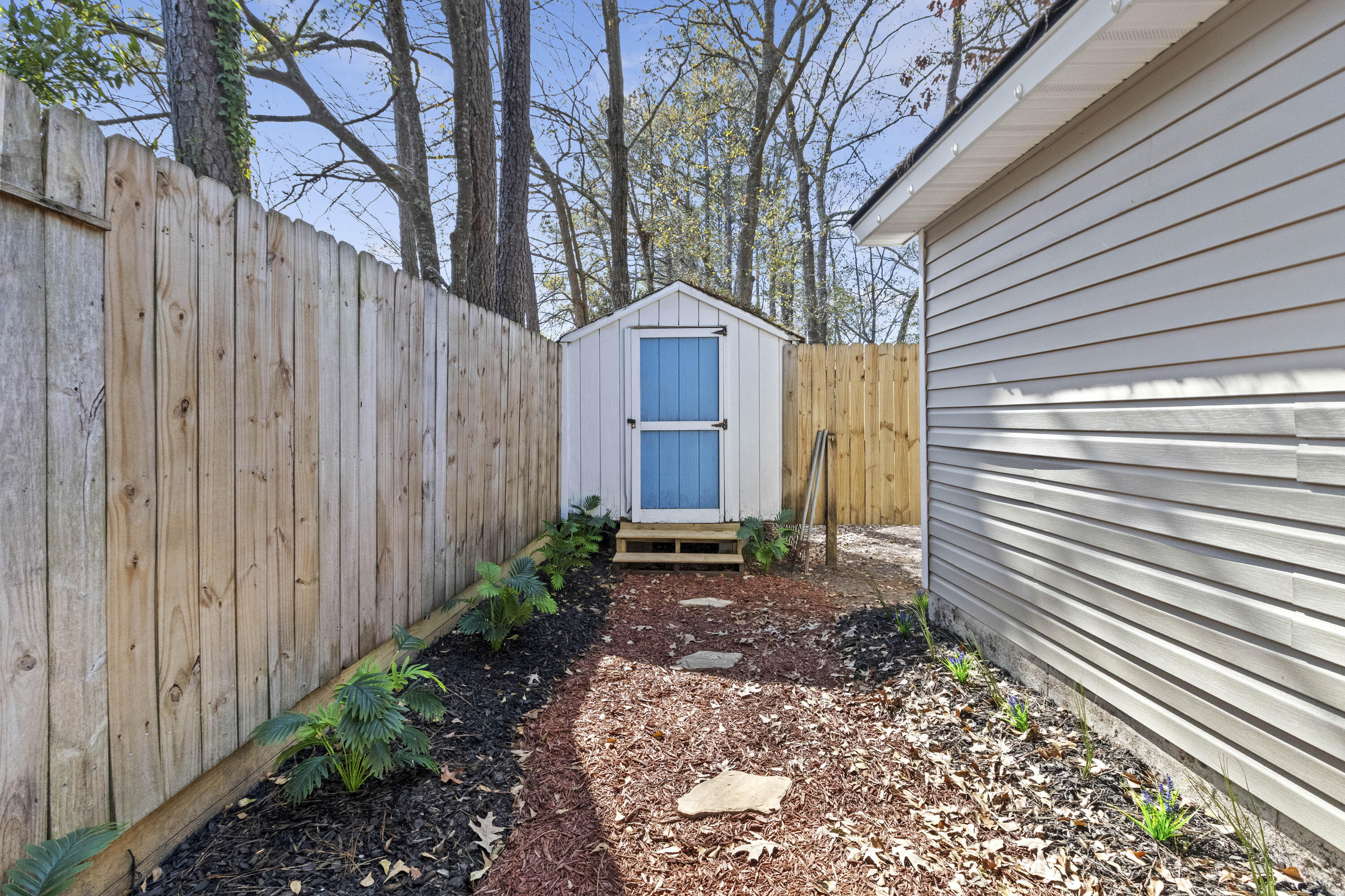 7920 Riverbirch Lane