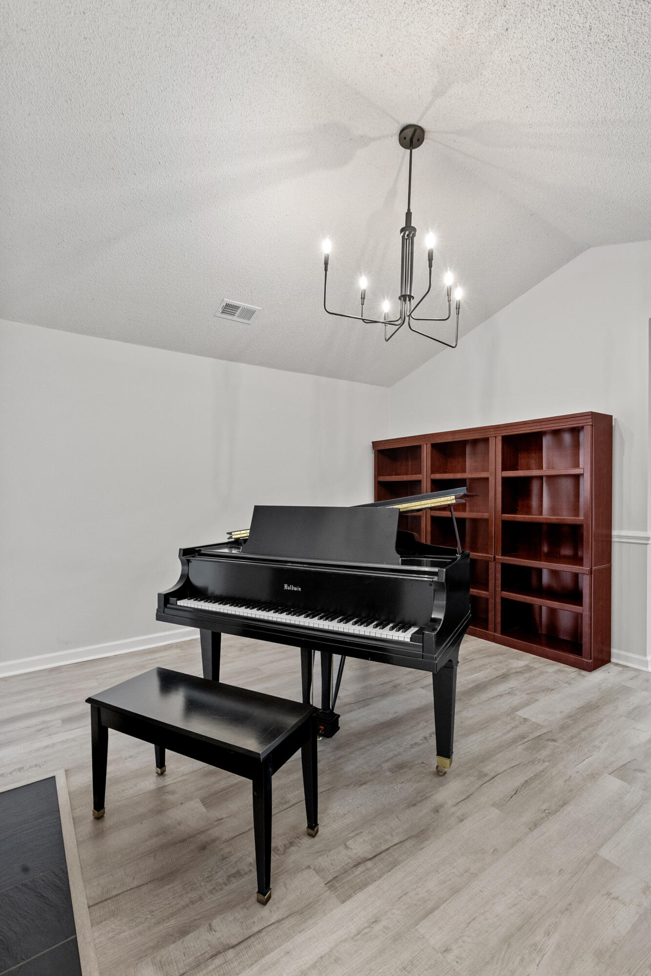 7920 Riverbirch Lane