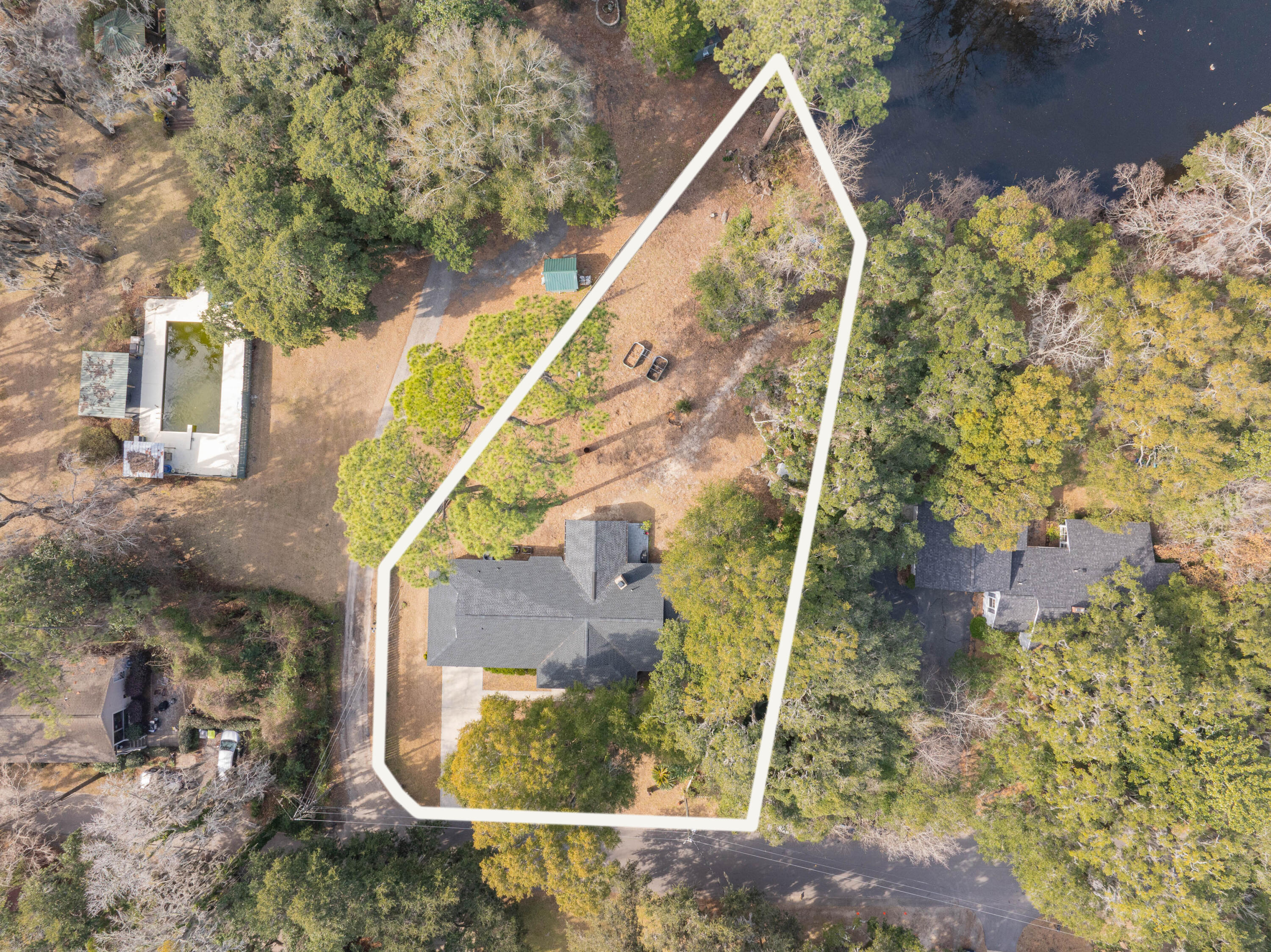 1110 Hookstra Lane