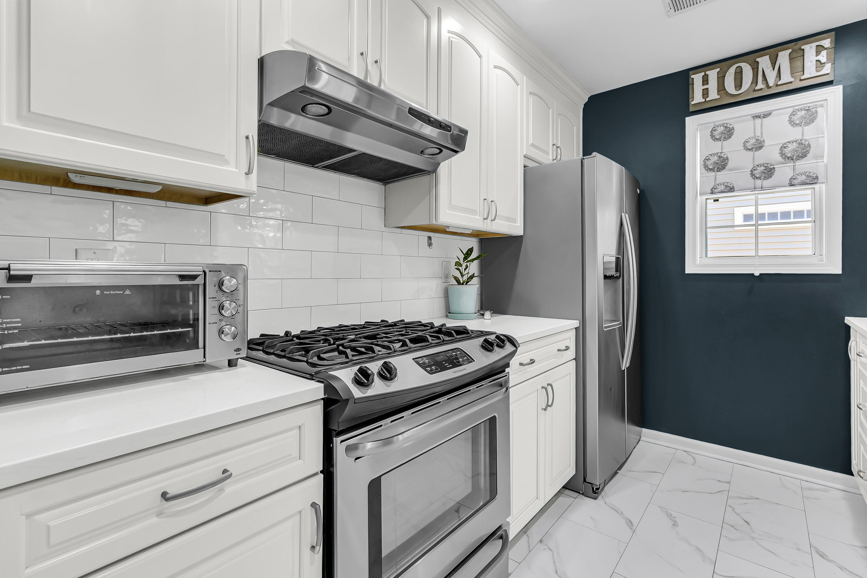 4884 Carnoustie Court