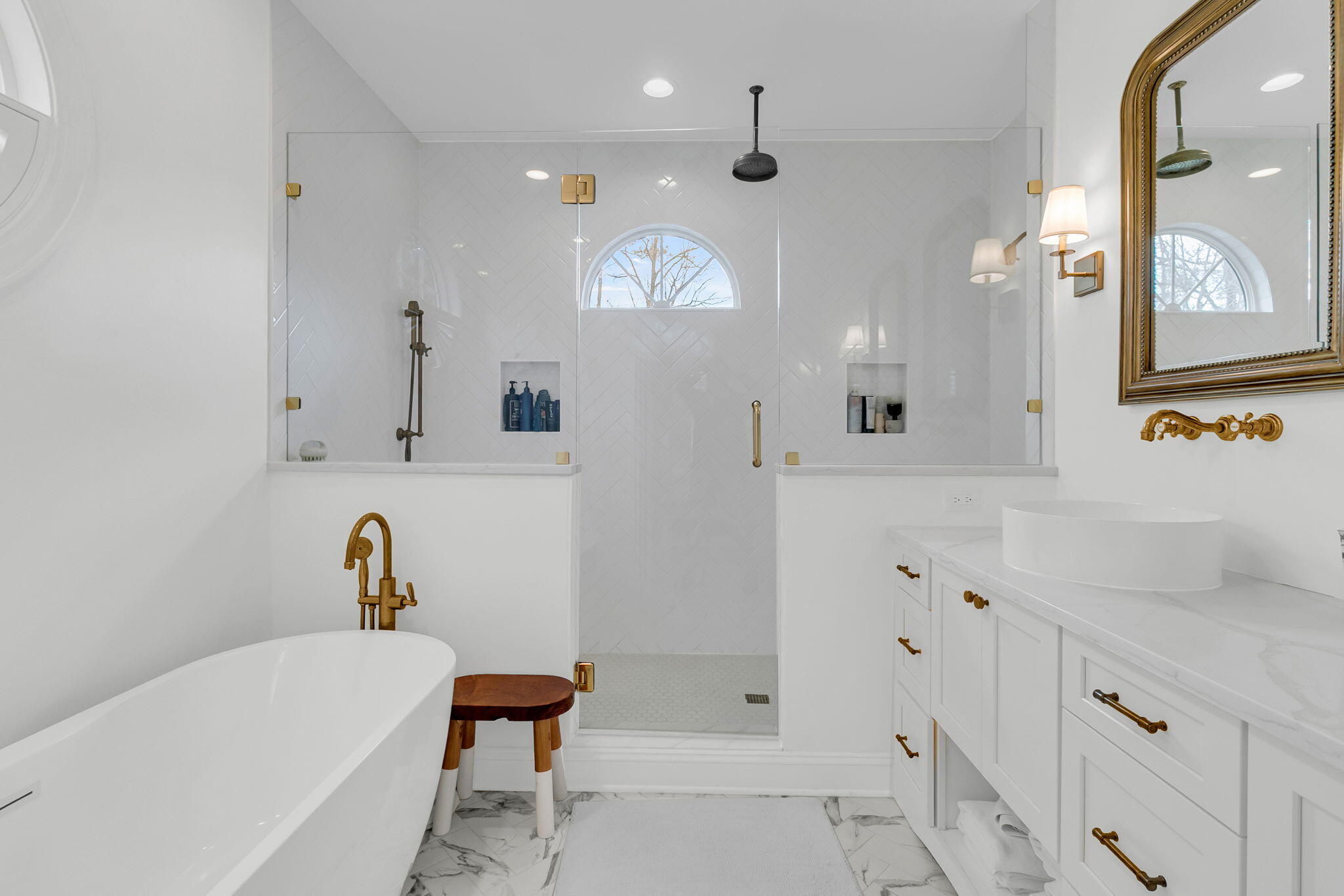 3593 Henrietta Hartford Road