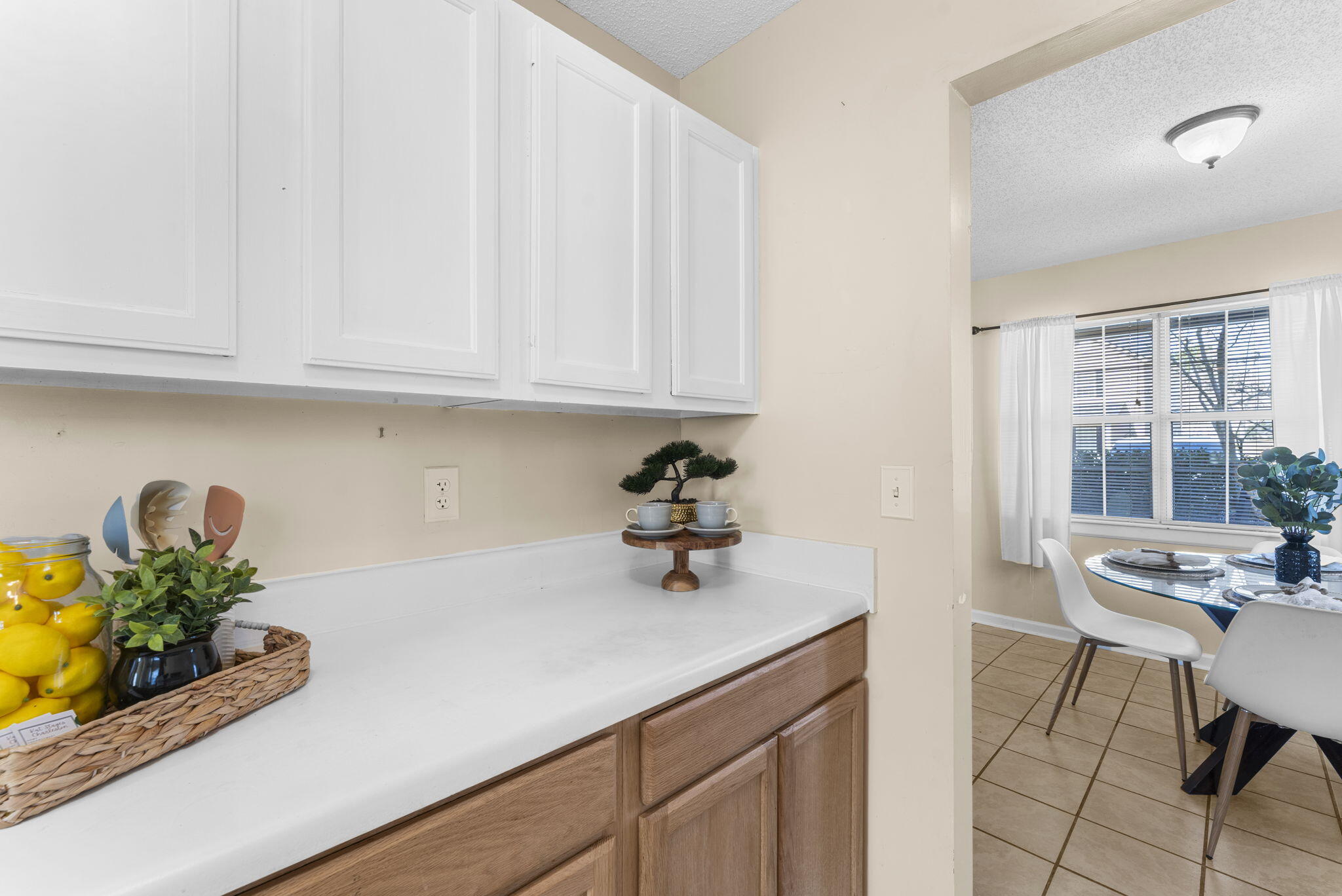 38 Woodleaf Court