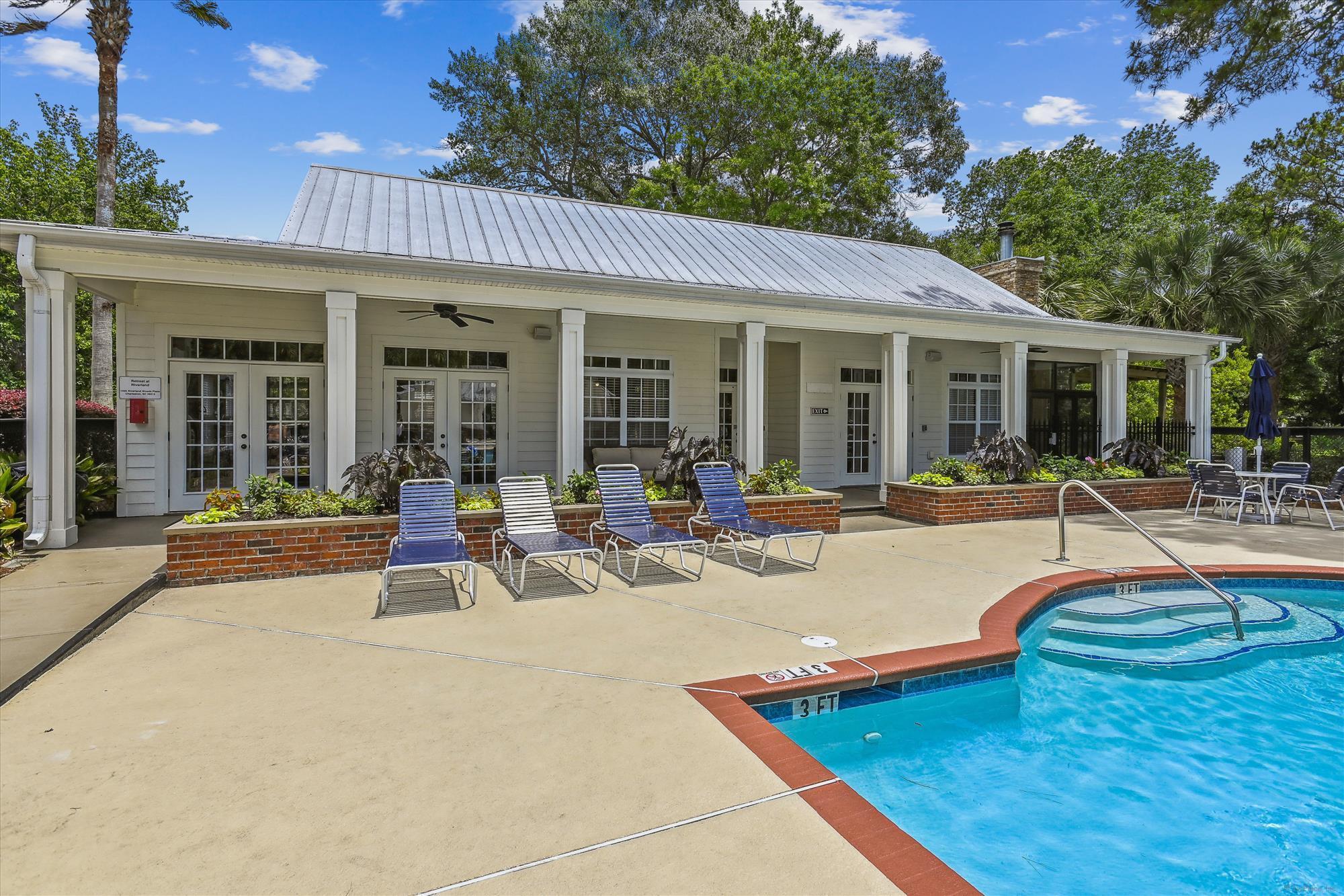 1025 Riverland Woods Place # 305