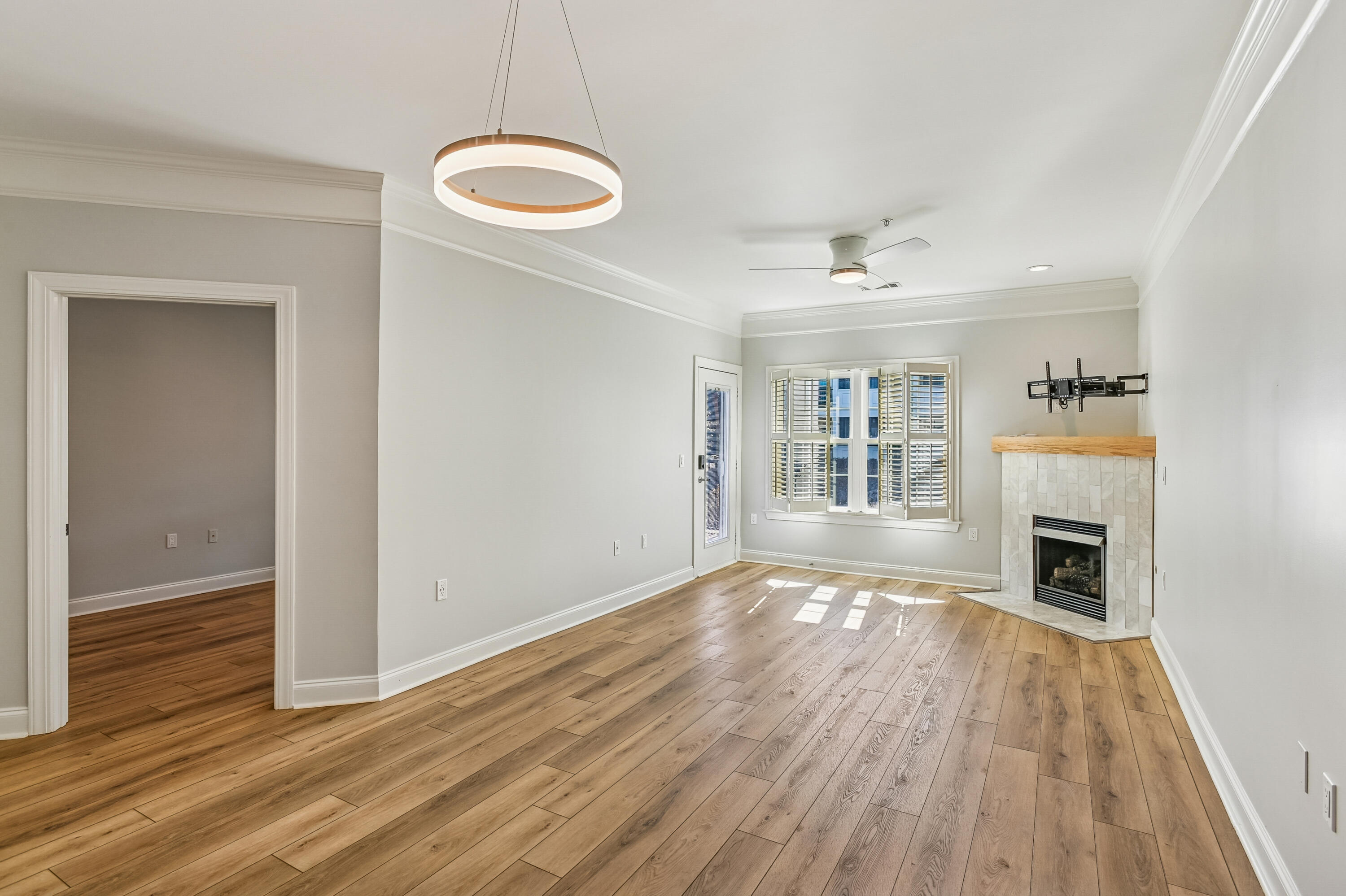 1025 Riverland Woods Place # 305