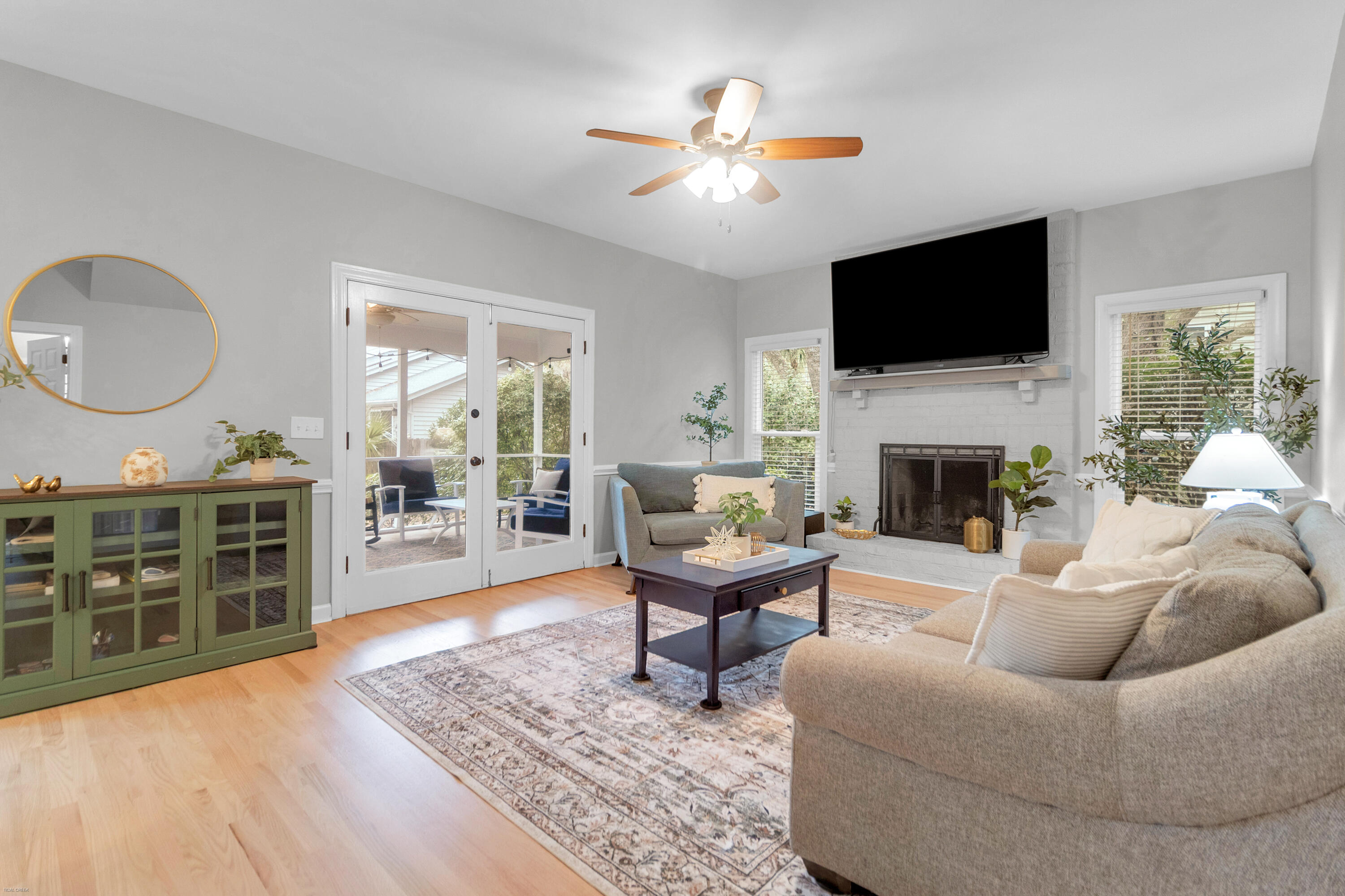 867 Parrot Creek Way