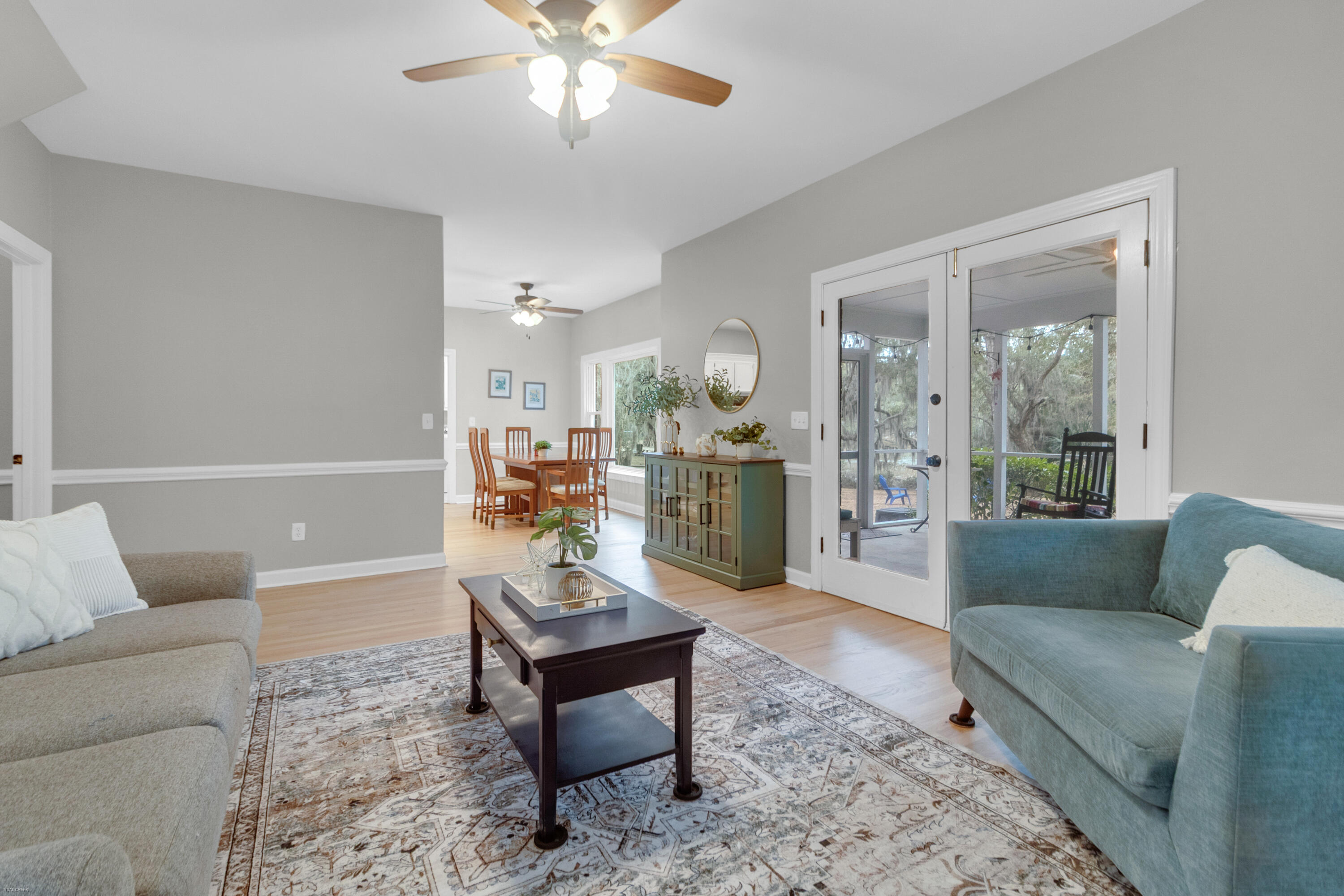 867 Parrot Creek Way