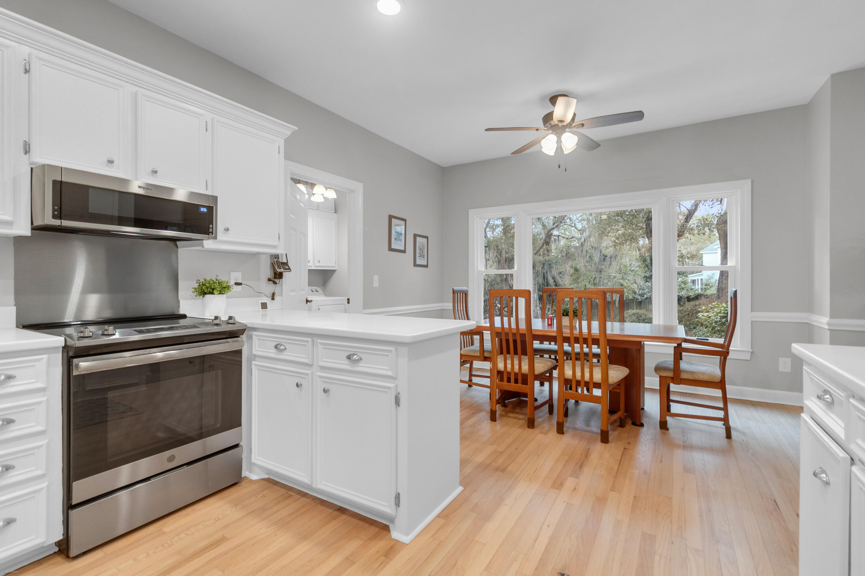 867 Parrot Creek Way