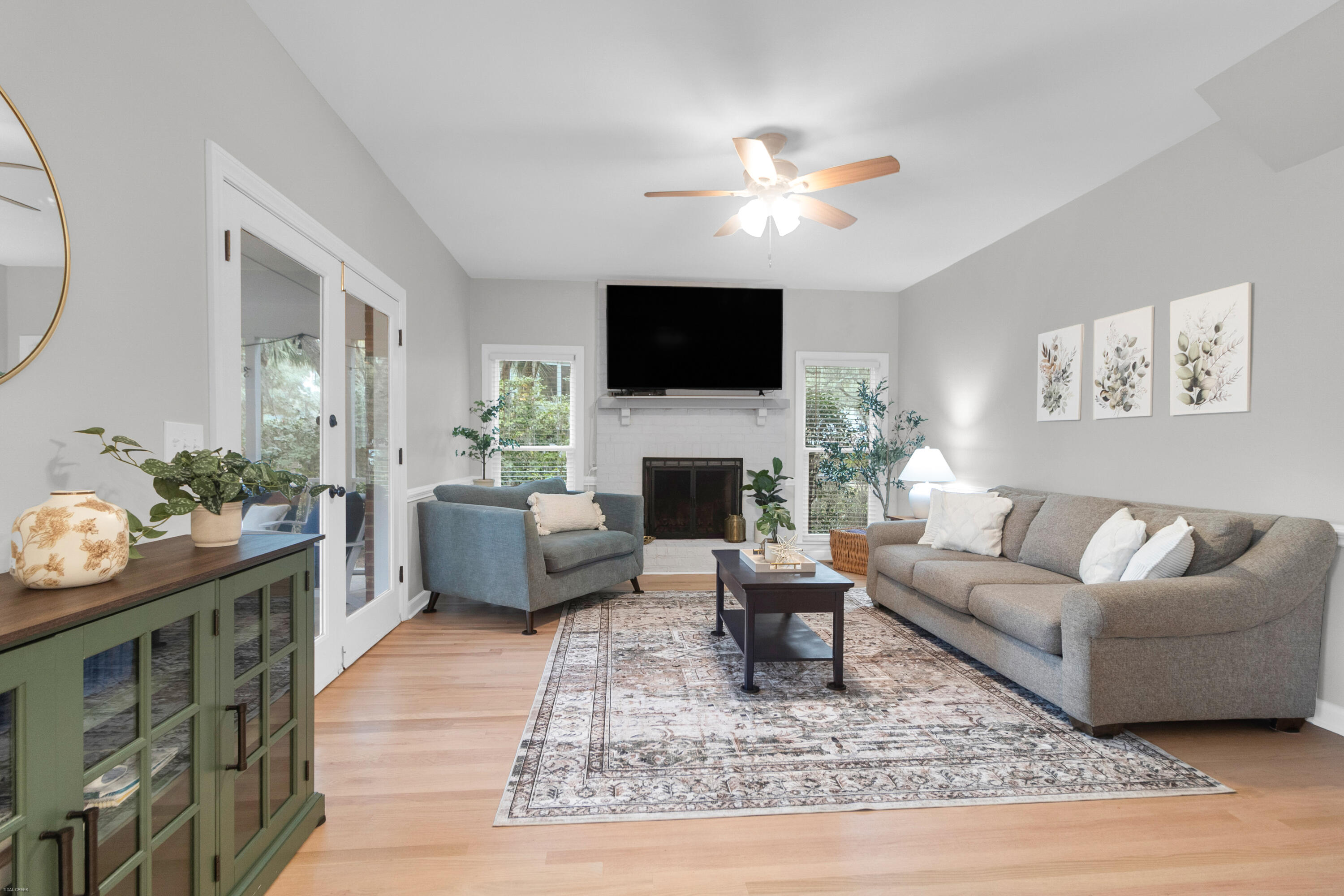 867 Parrot Creek Way