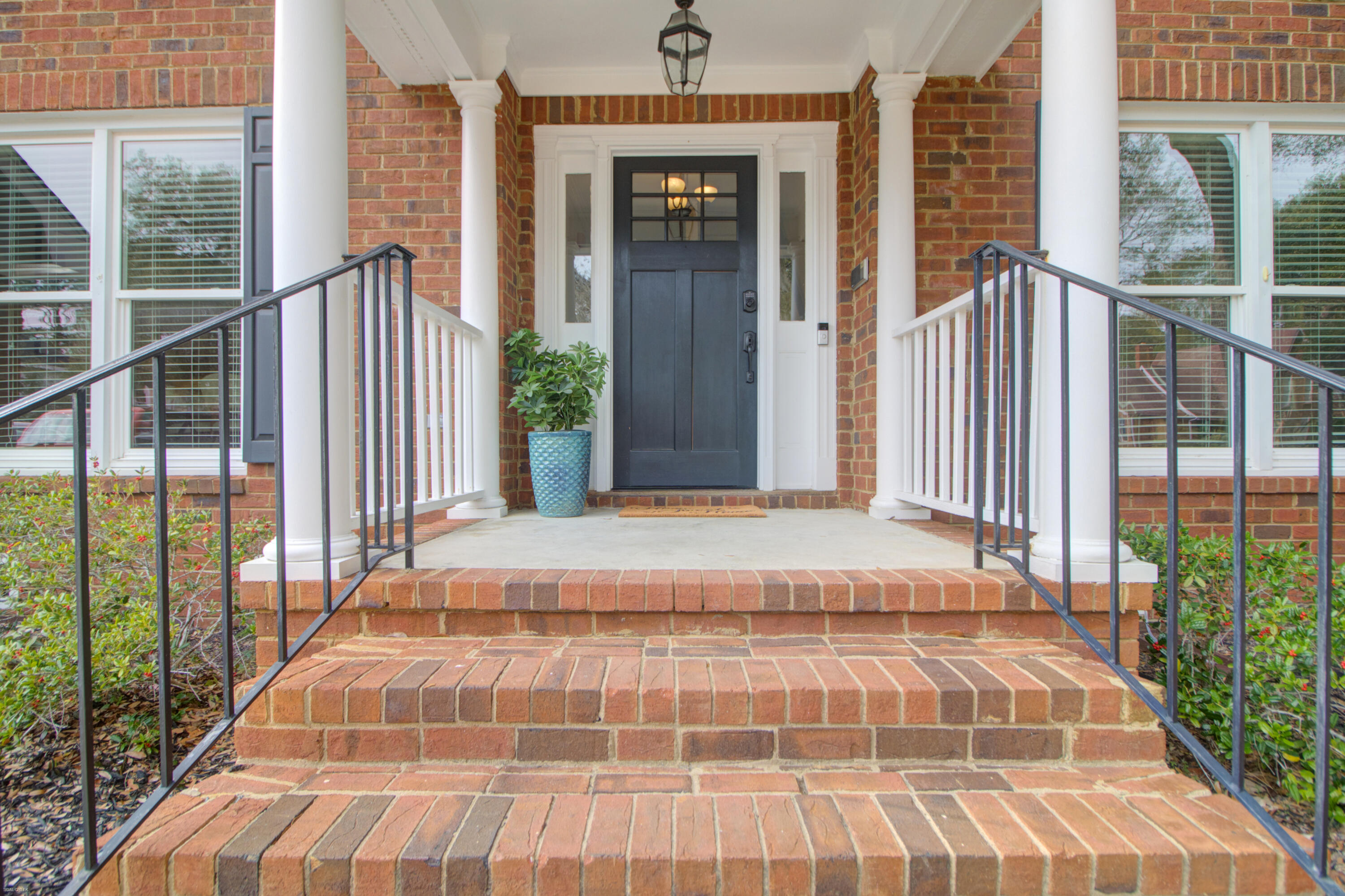 867 Parrot Creek Way