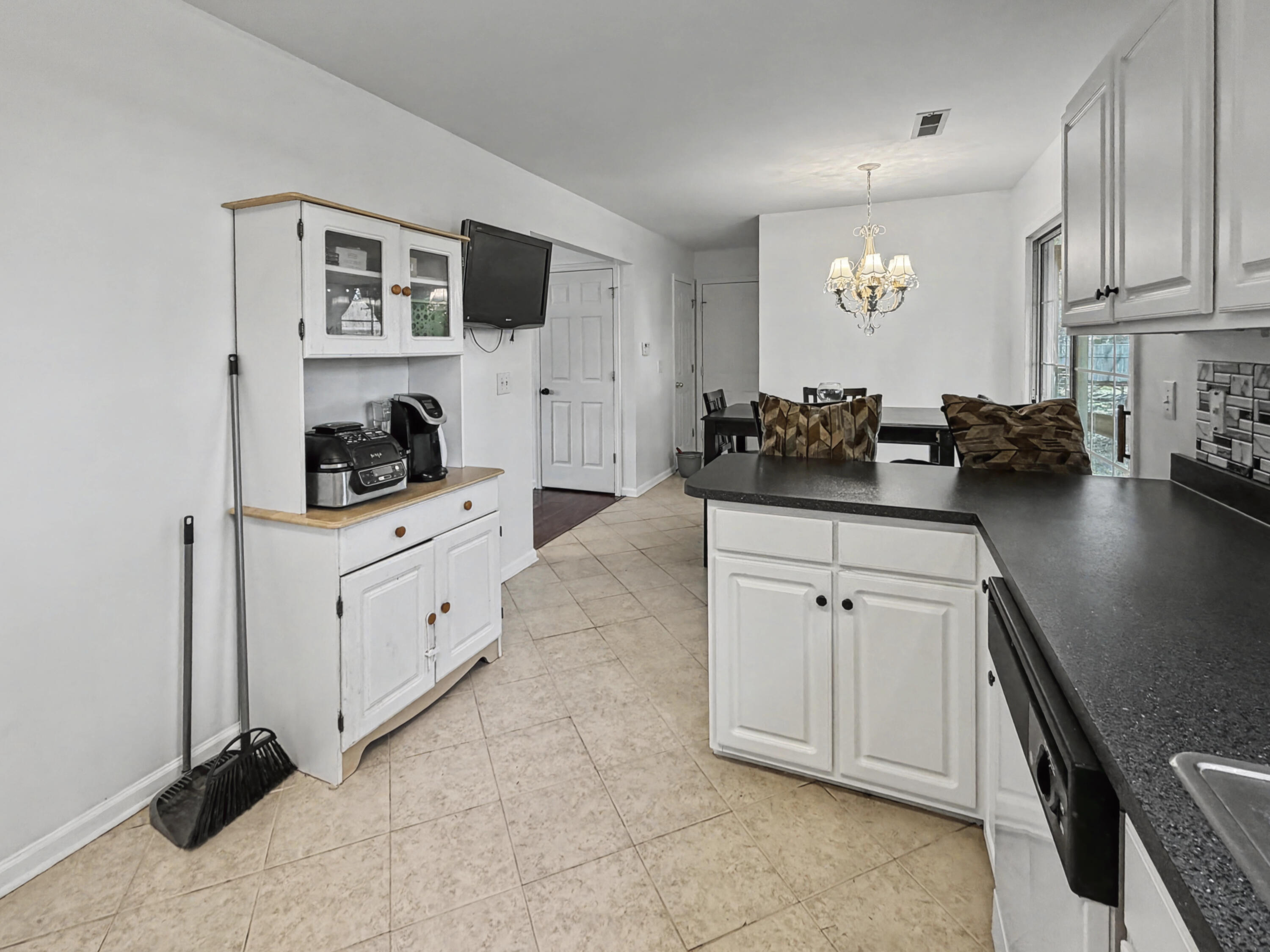 143 Evergreen Magnolia Avenue