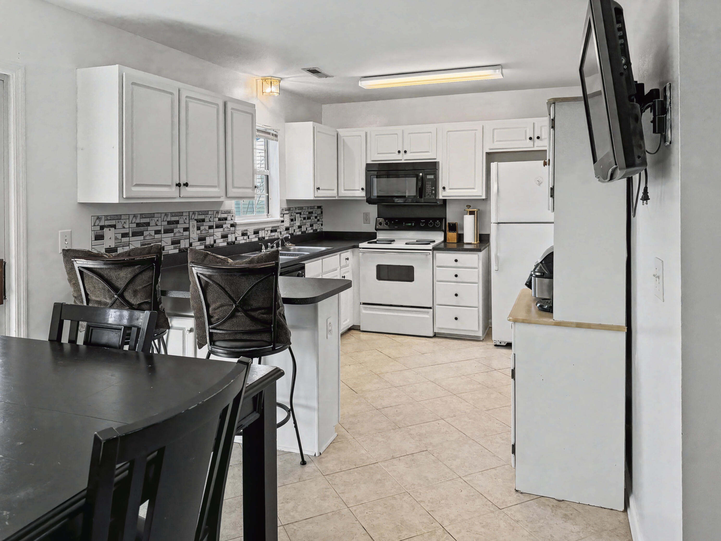 143 Evergreen Magnolia Avenue