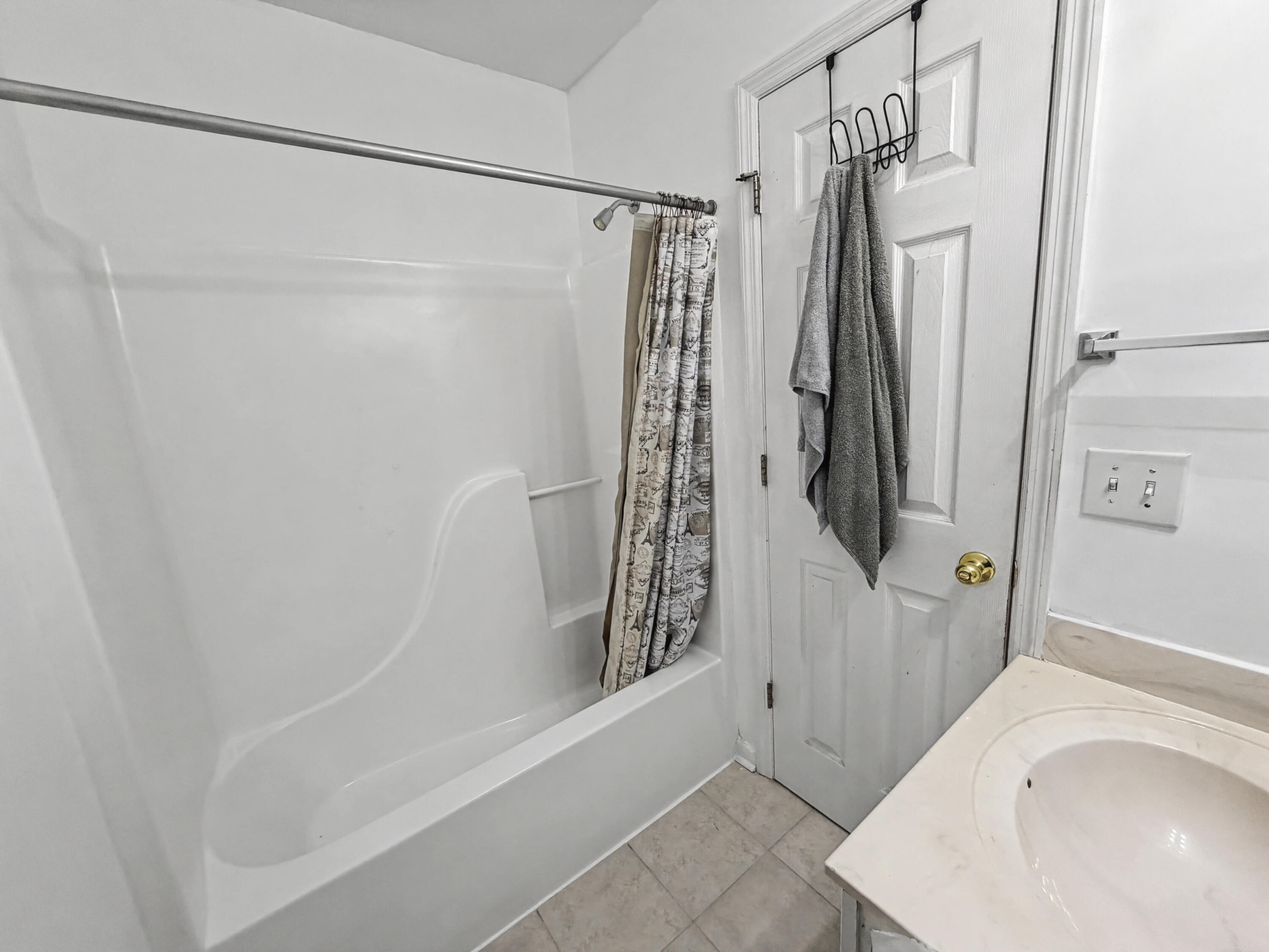 143 Evergreen Magnolia Avenue