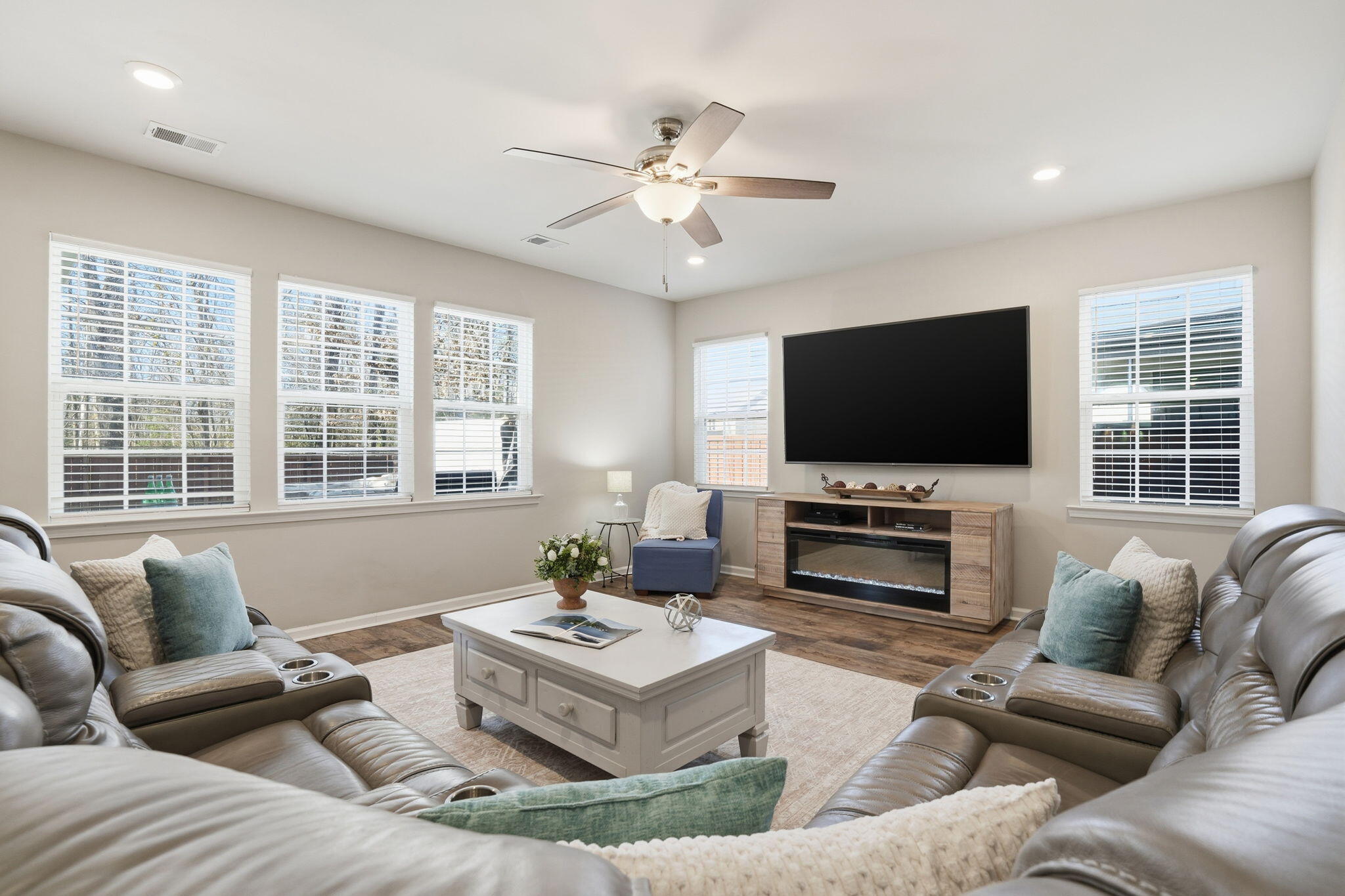 9931 Winged Elm Street