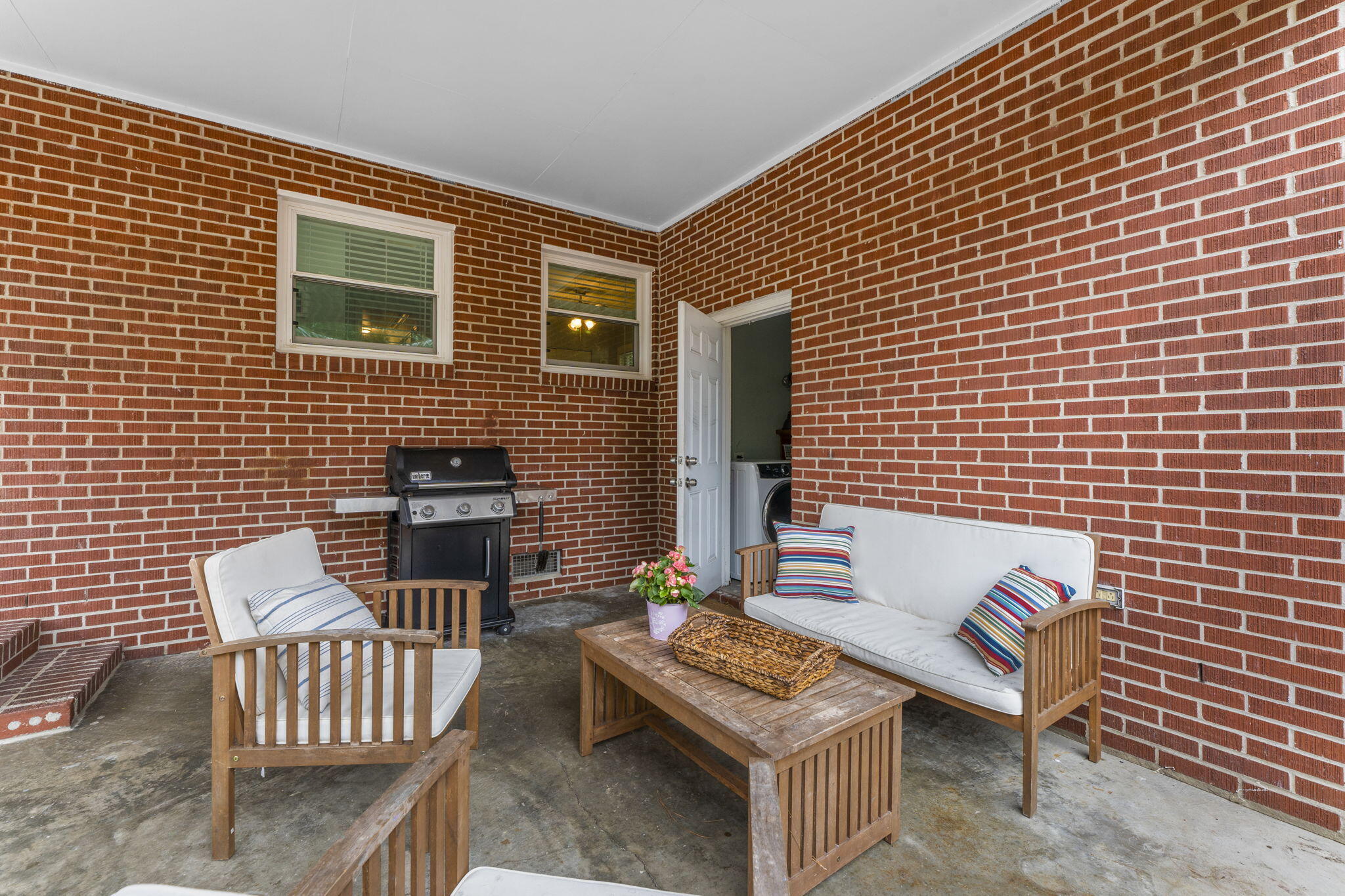 18 Murray Hill Drive