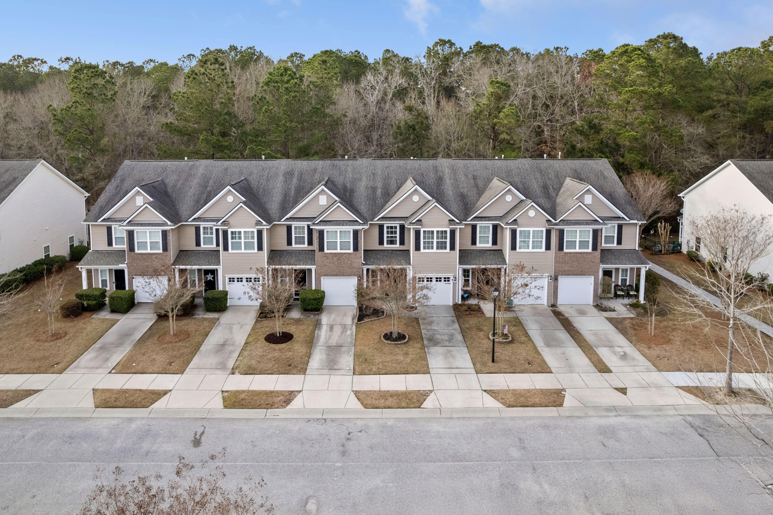 1086 Bennington Drive