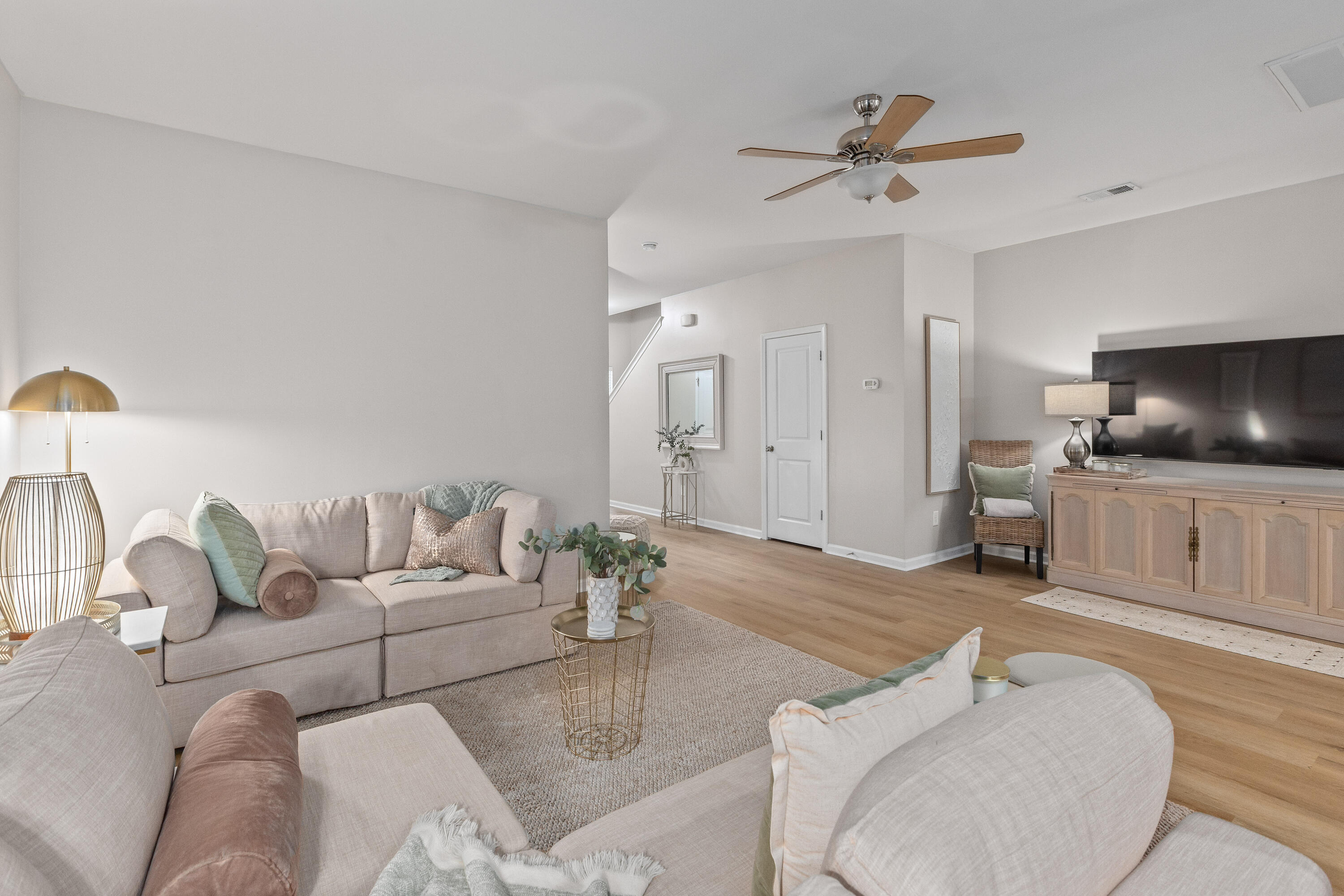 1086 Bennington Drive