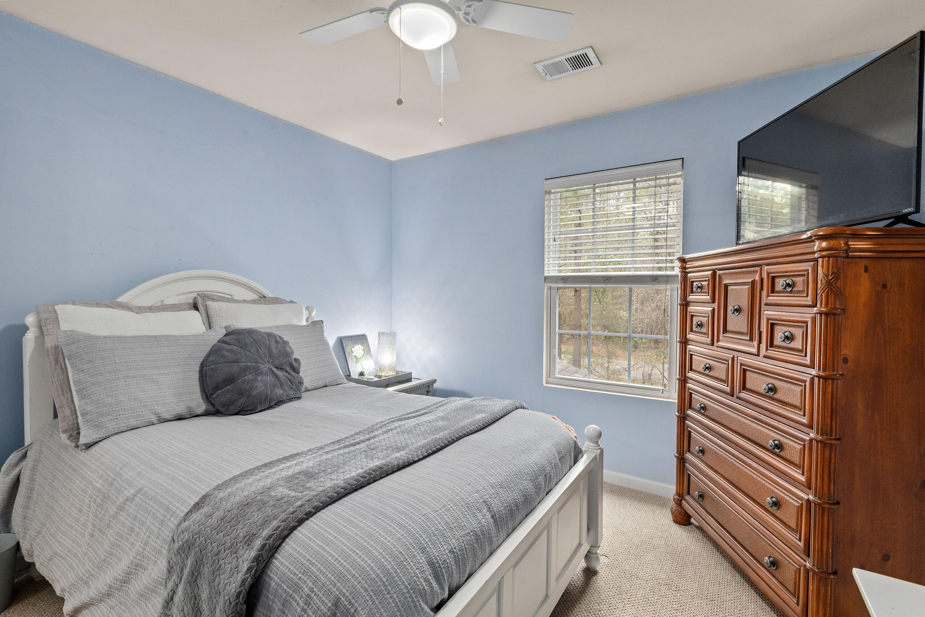 1086 Bennington Drive