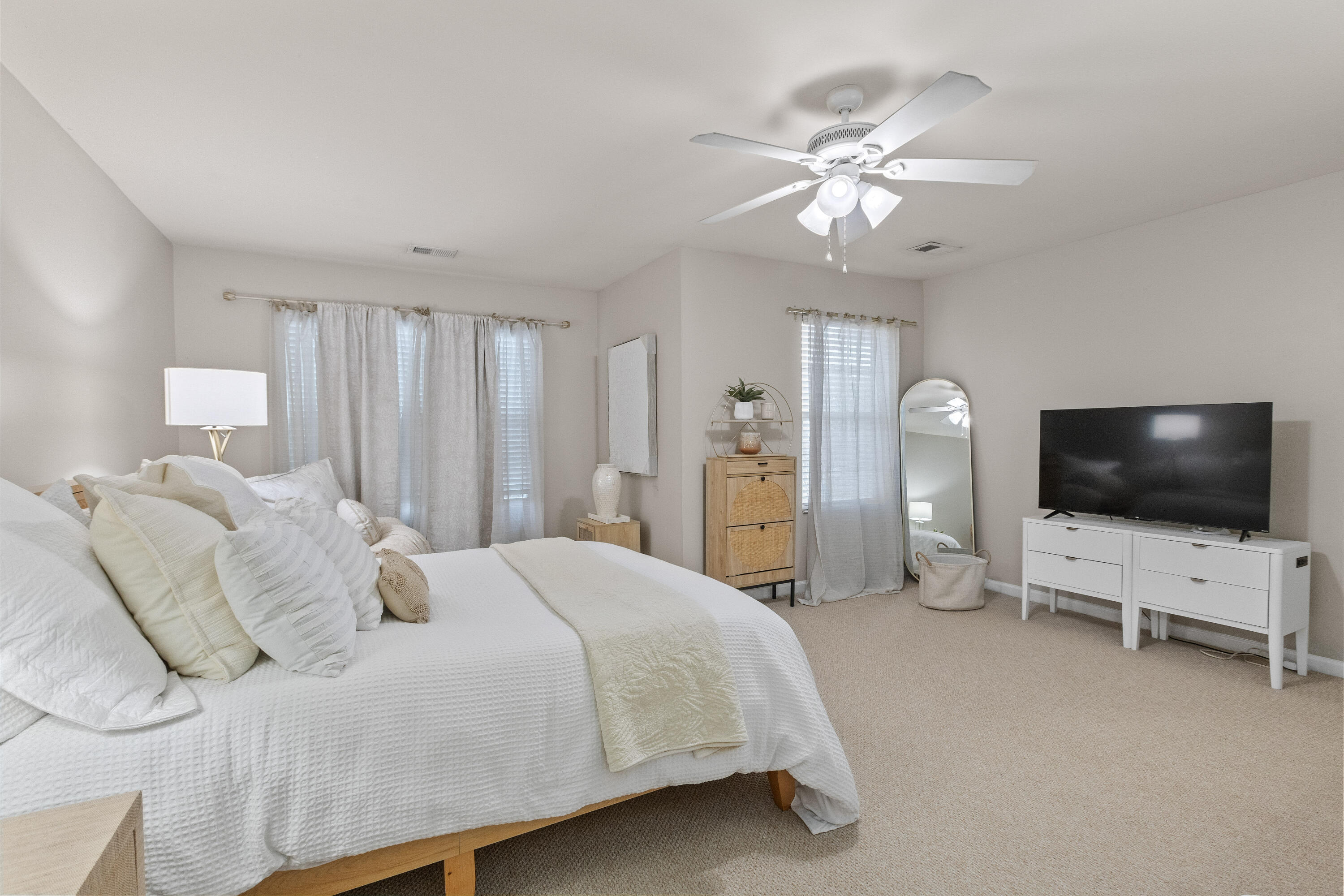 1086 Bennington Drive