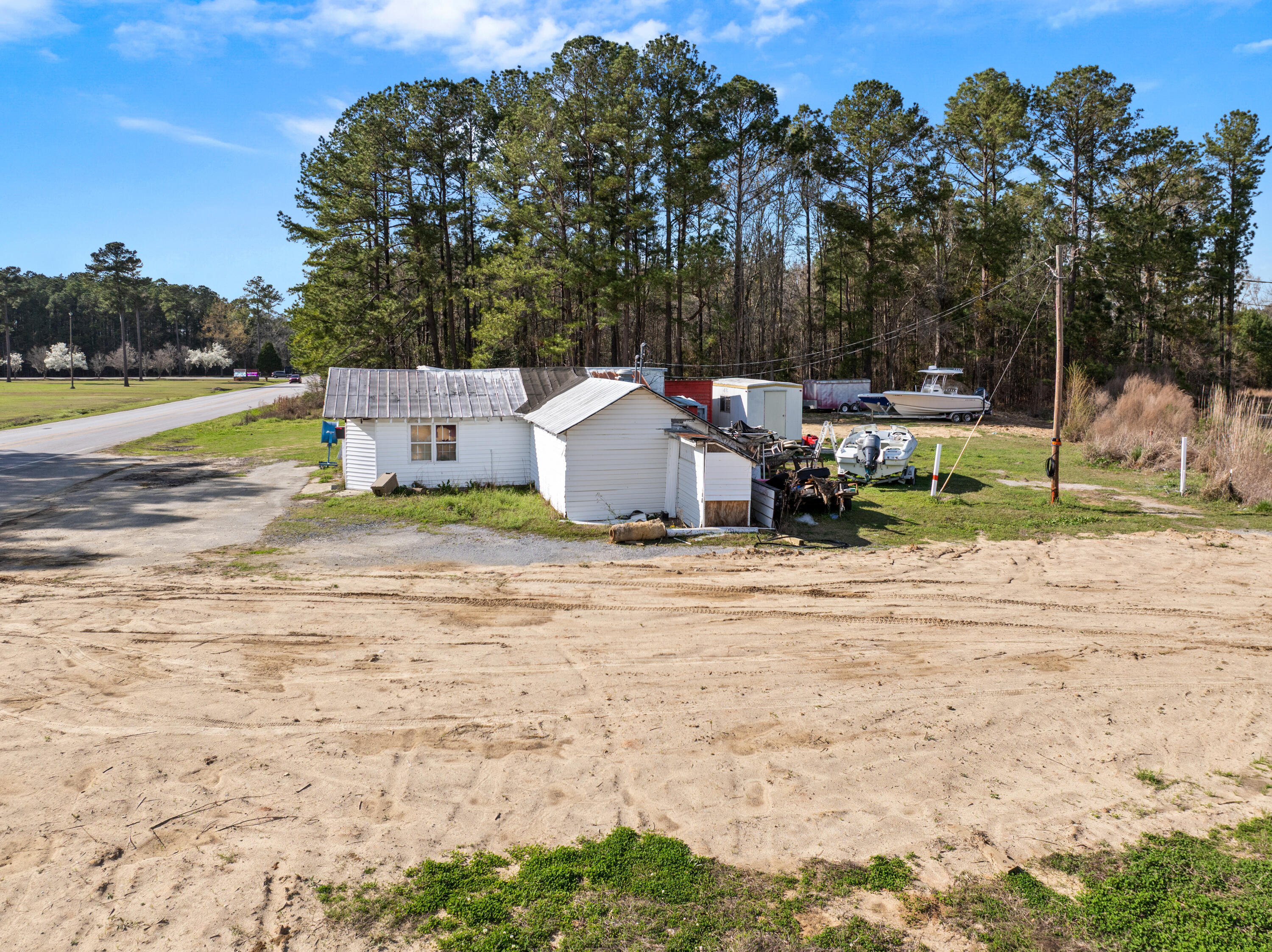 1042 Bethera Road