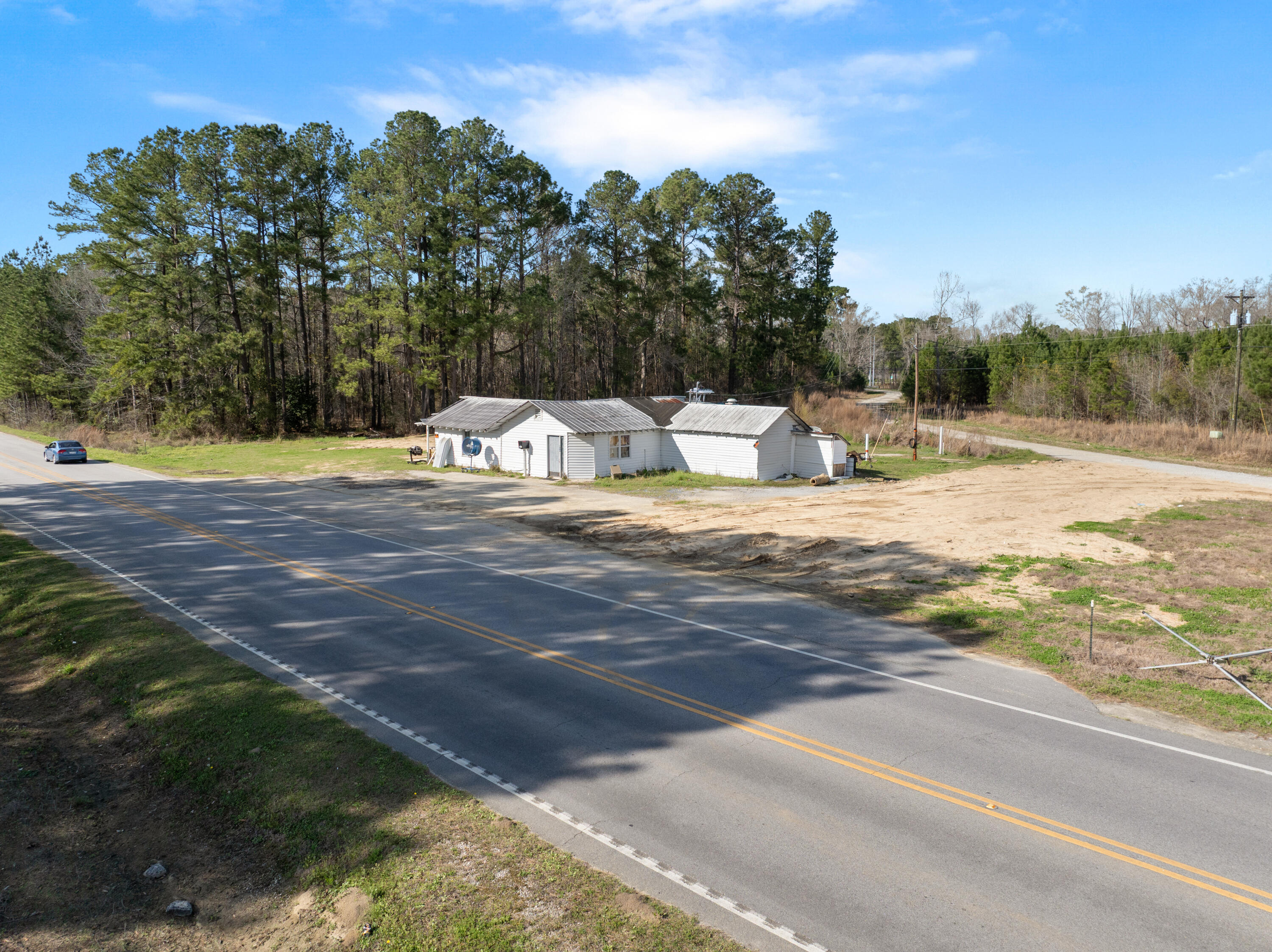 1042 Bethera Road