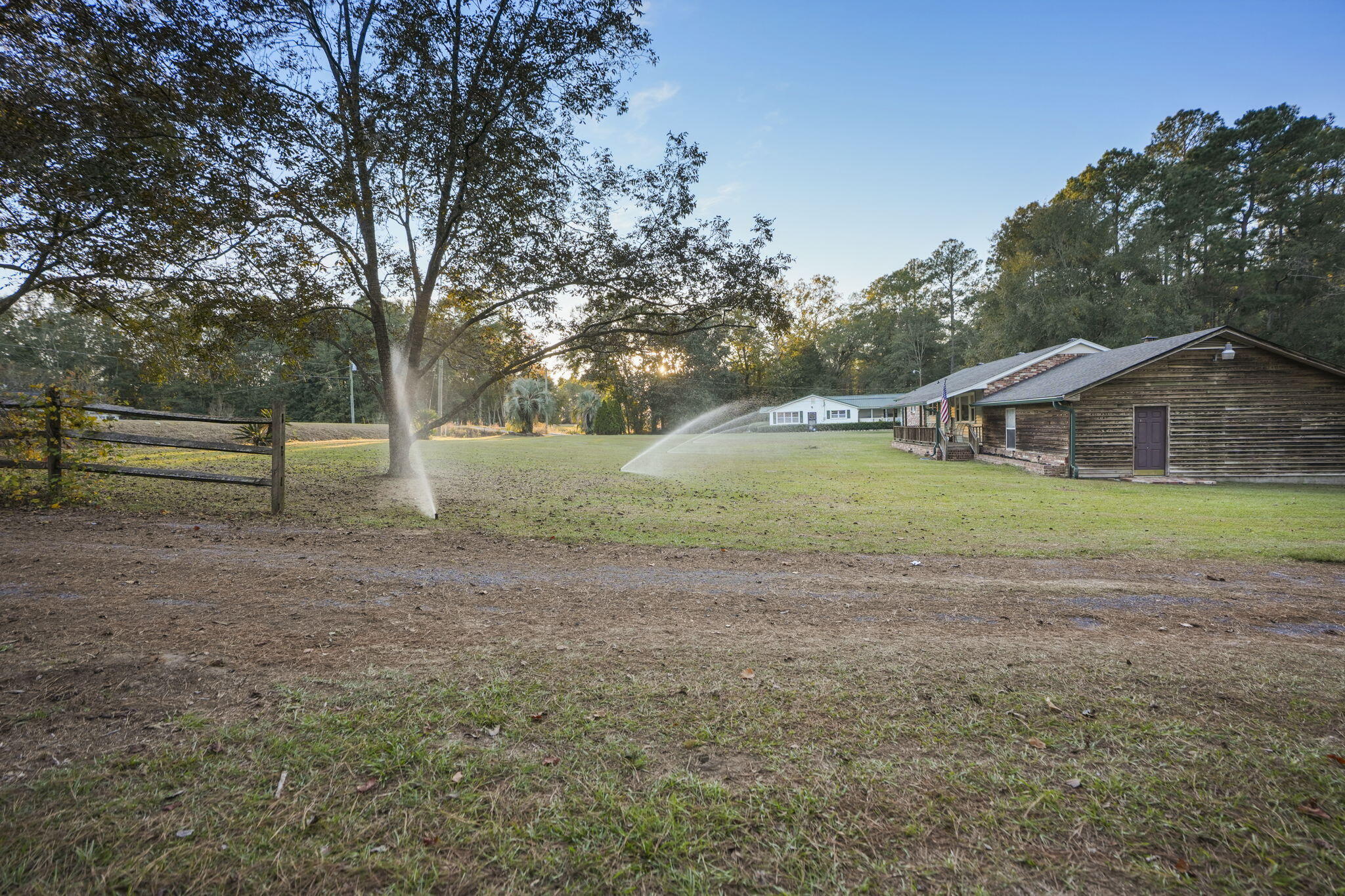 2466 Norway Road