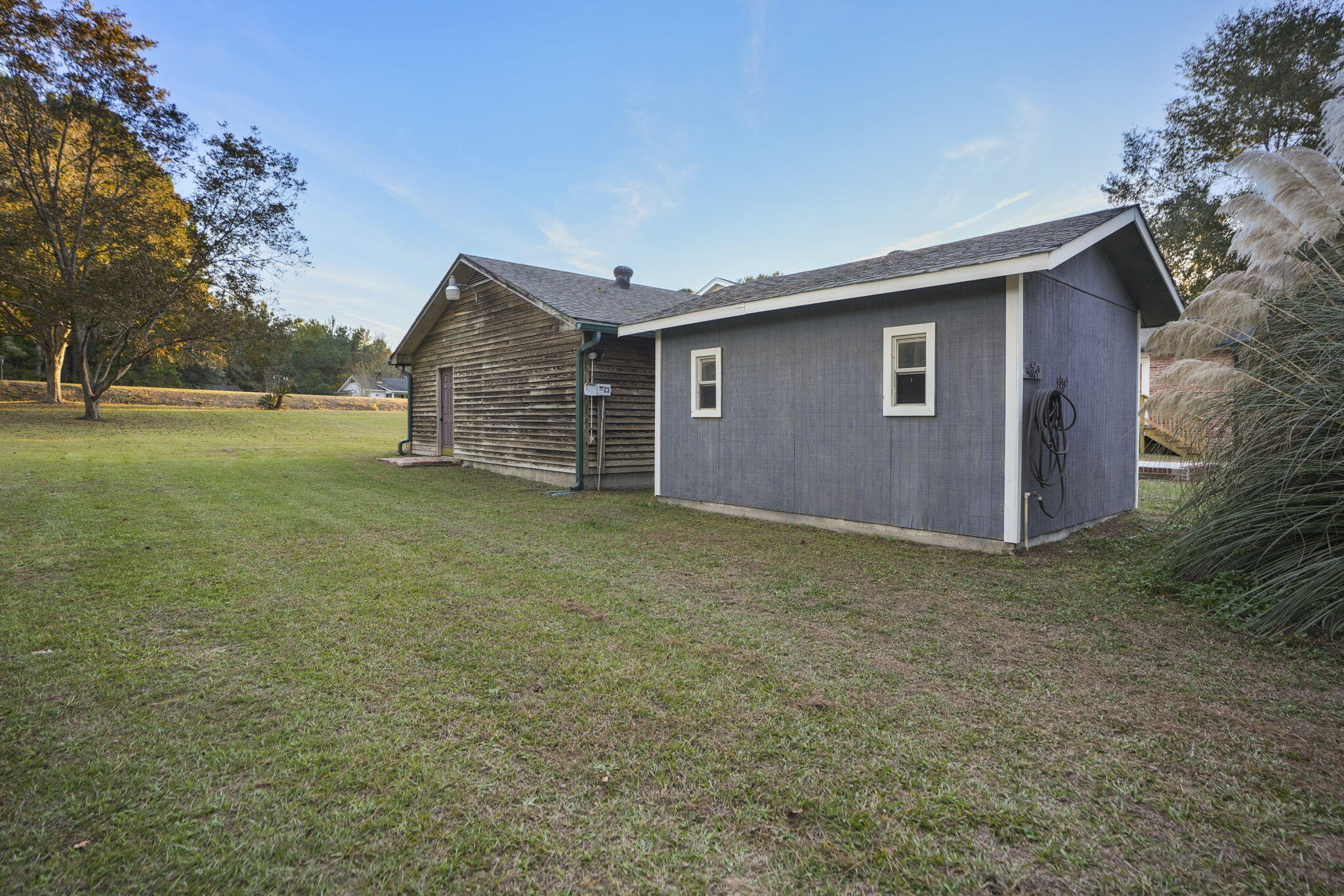 2466 Norway Road