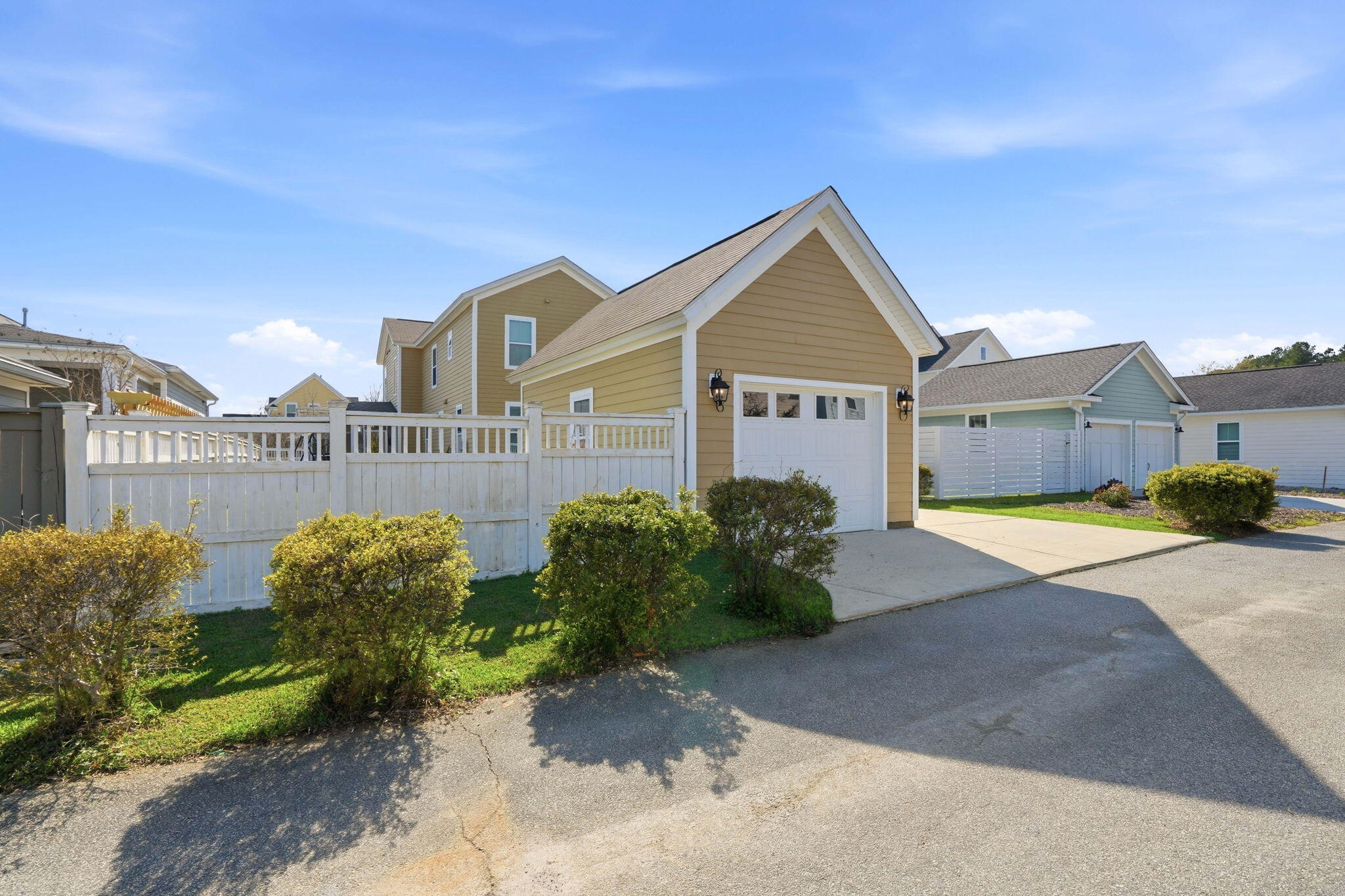 416 Watergrass Way