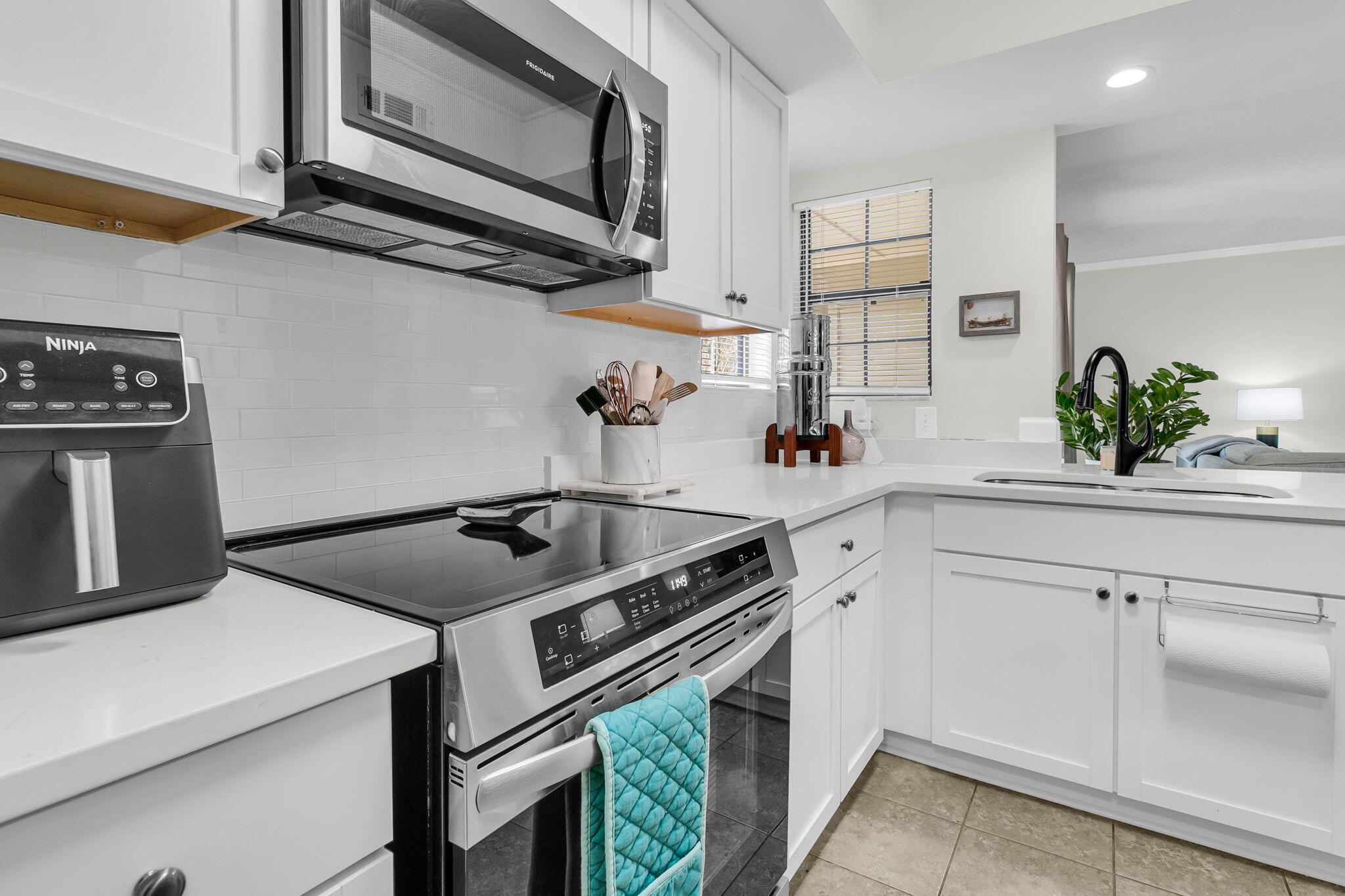 1860 Montclair Drive # A Unit: 1860-A