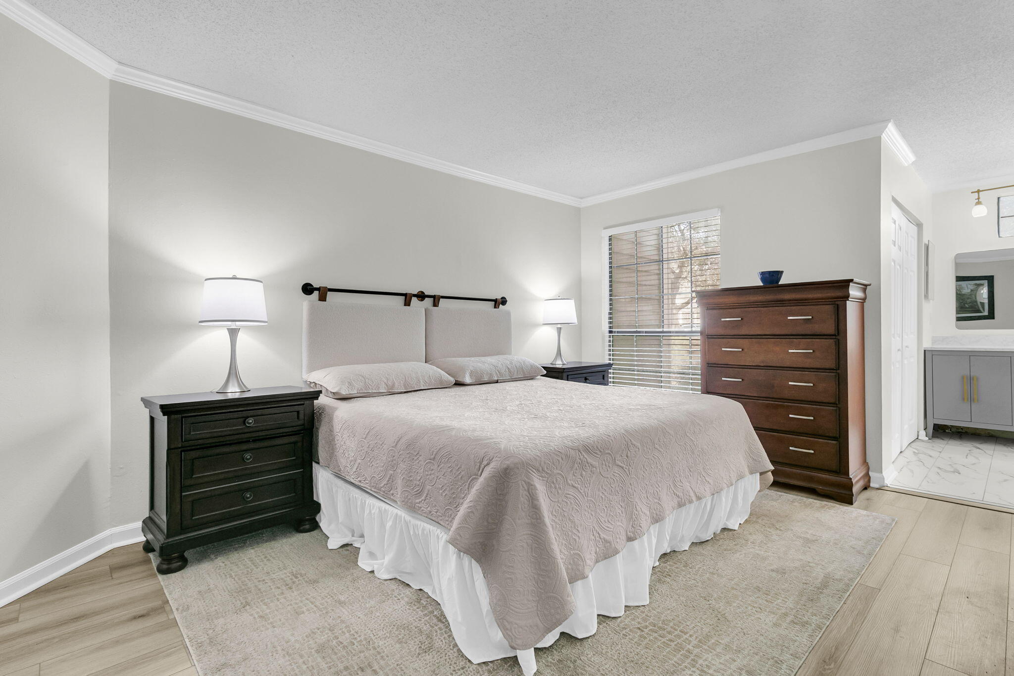 1860 Montclair Drive # A Unit: 1860-A