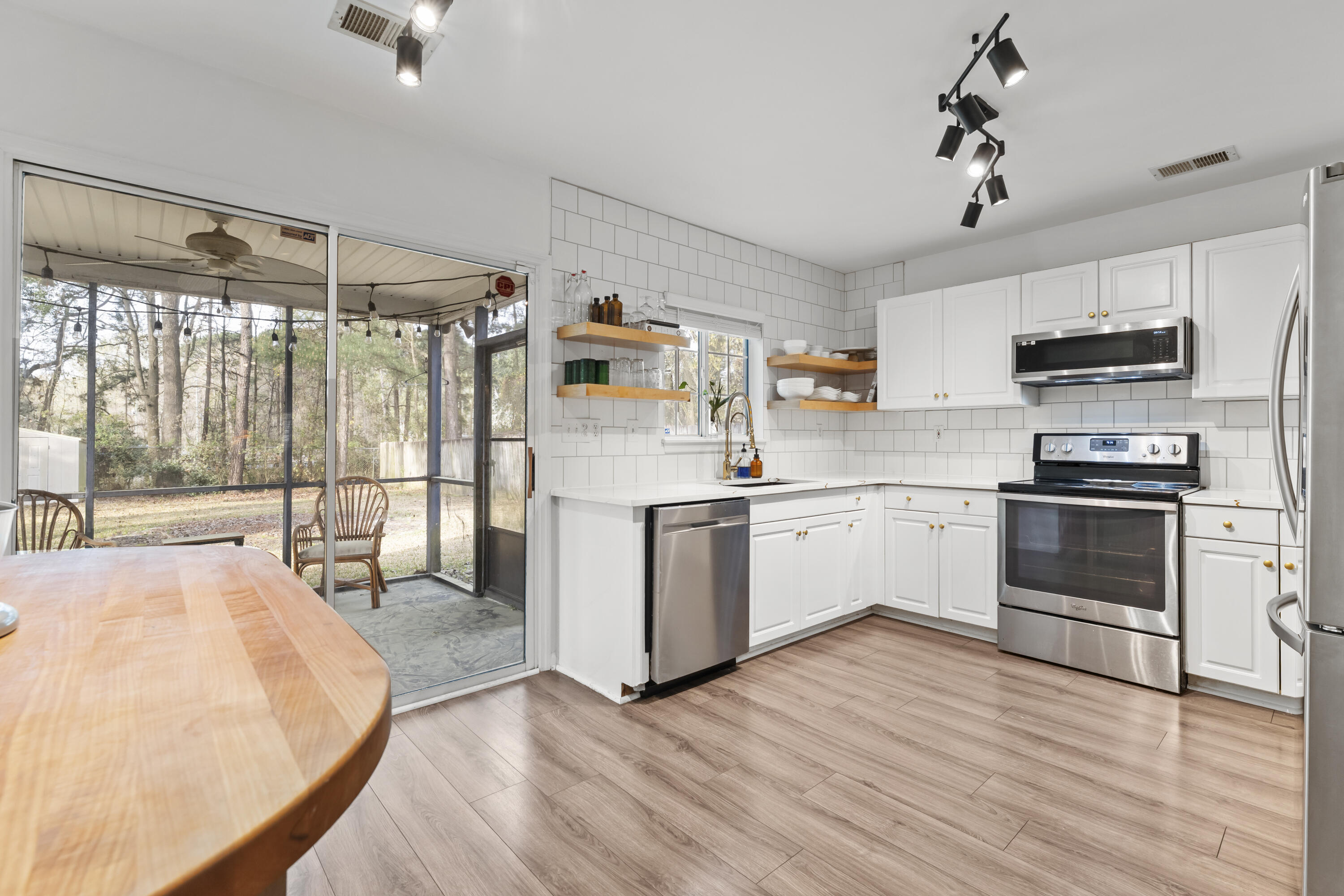 8071 Long Shadow Lane
