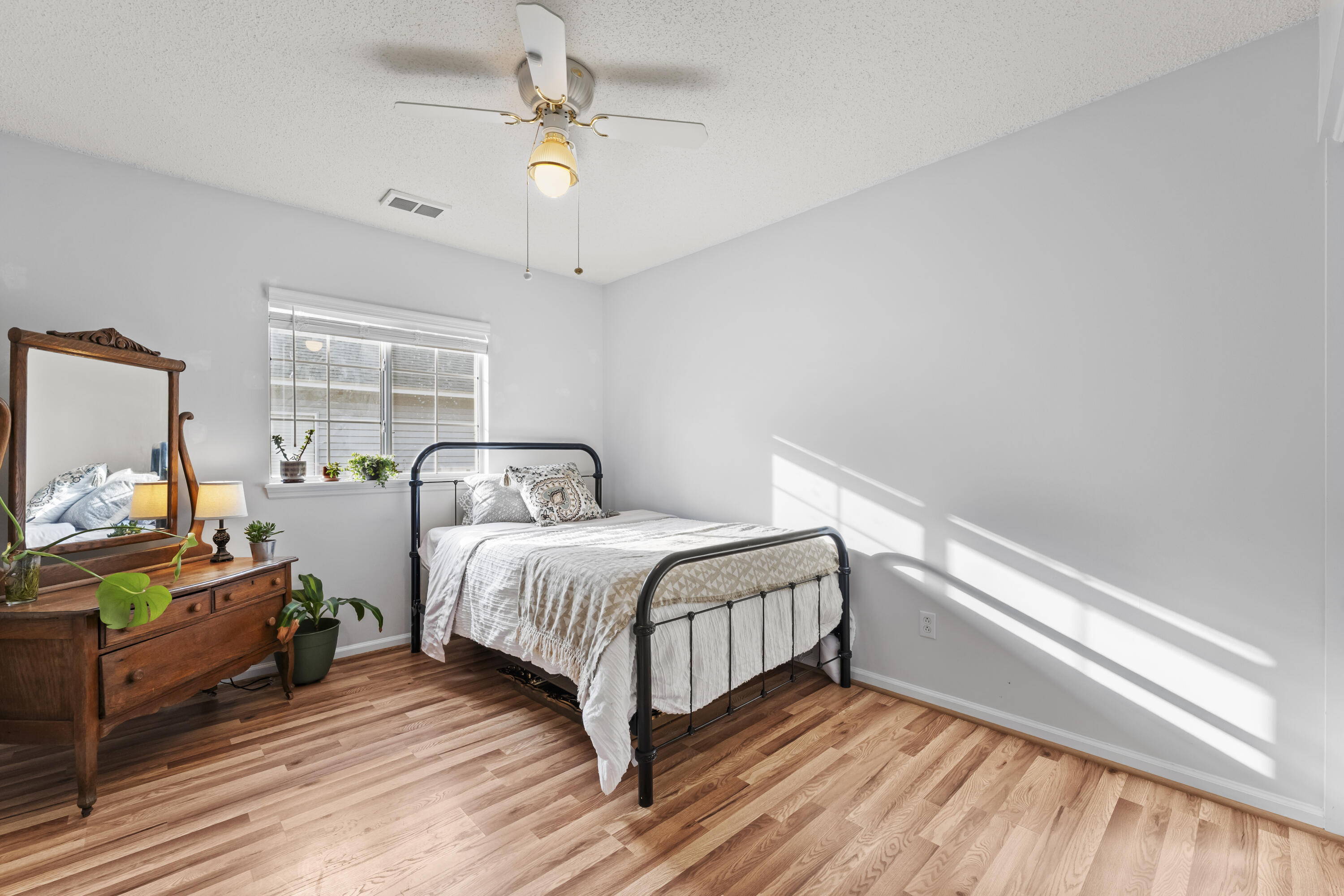 8071 Long Shadow Lane