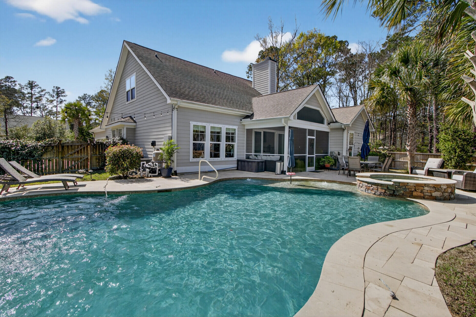 1230 River Walk Court