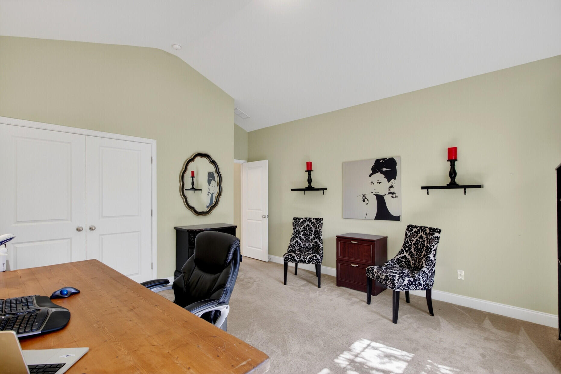 1230 River Walk Court